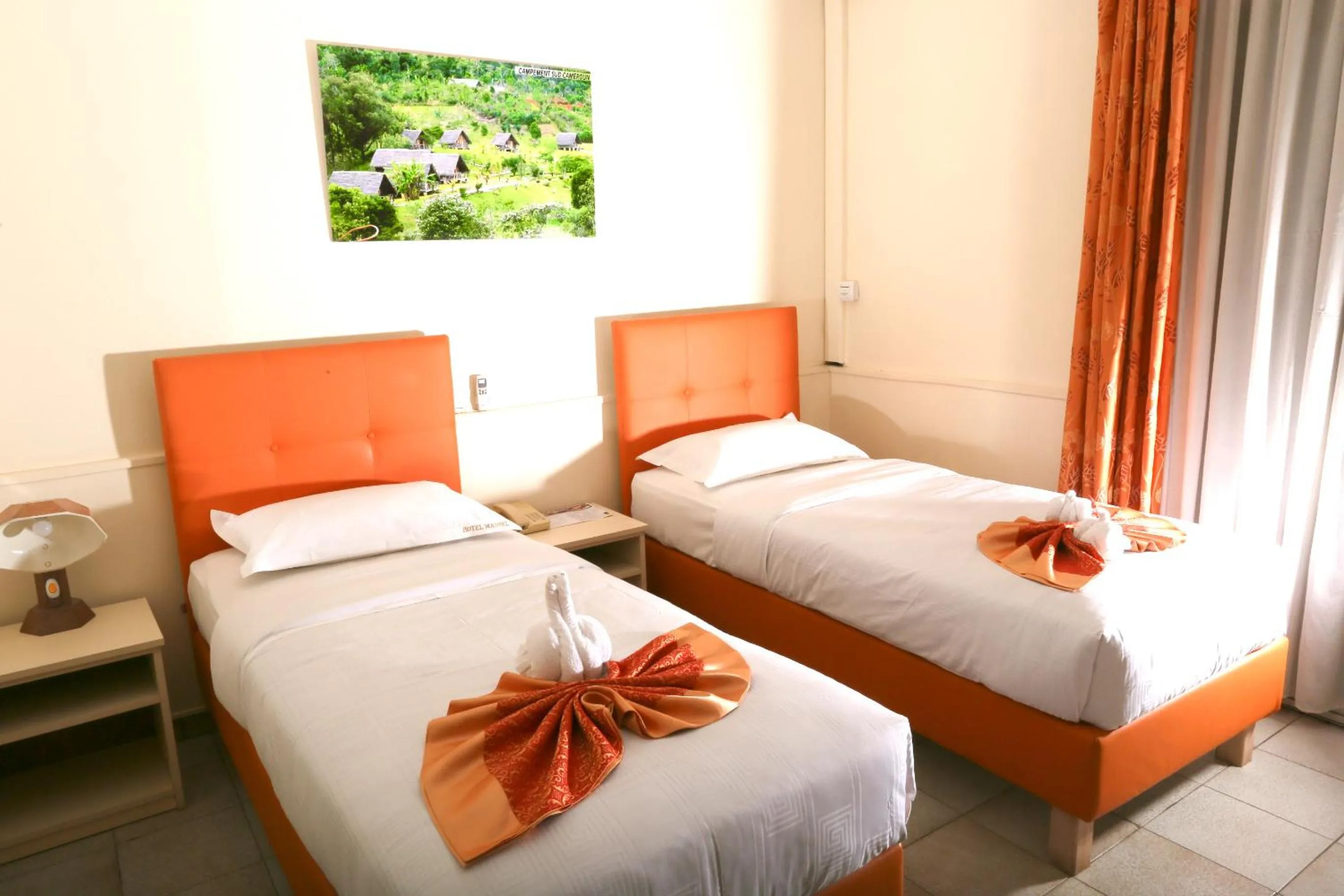 Bed in Hotel Mansel