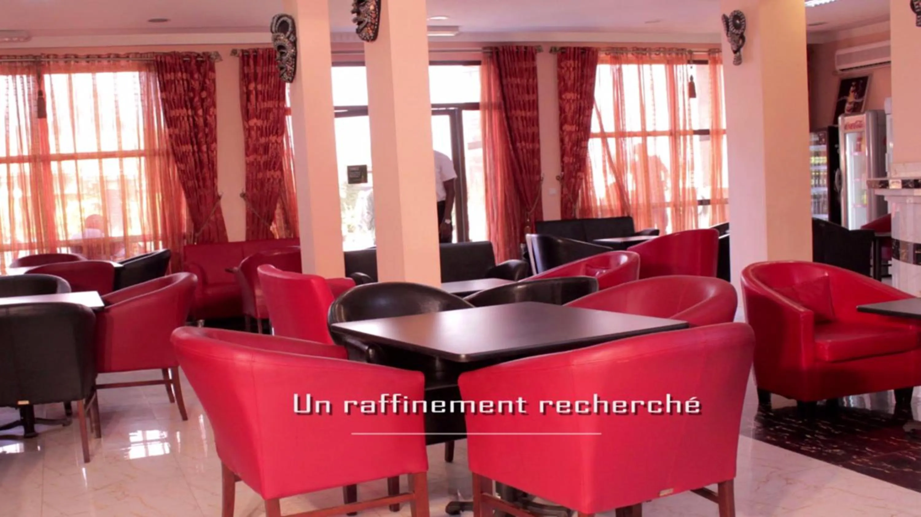 Communal lounge/ TV room in Hotel Mansel