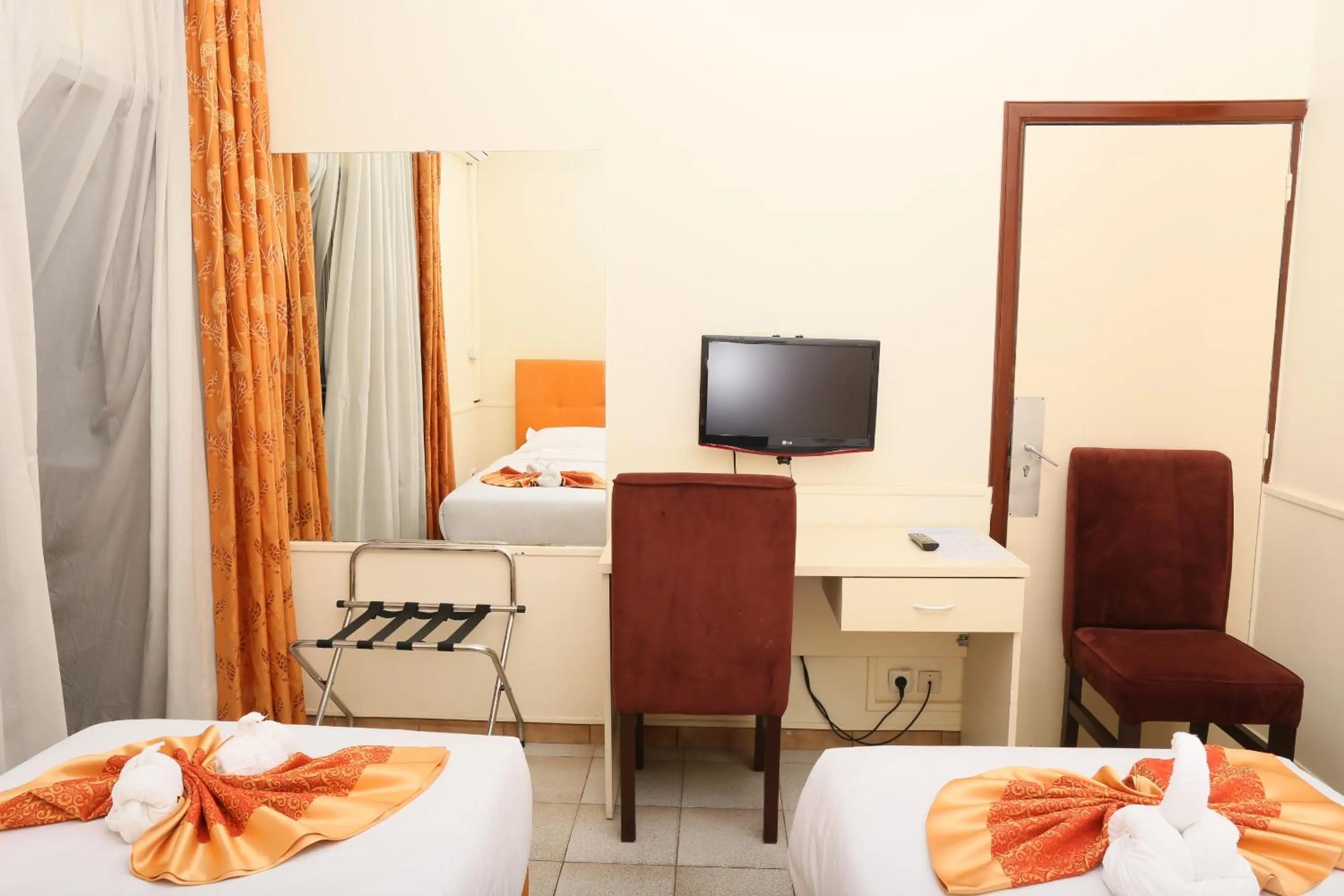 Bed in Hotel Mansel