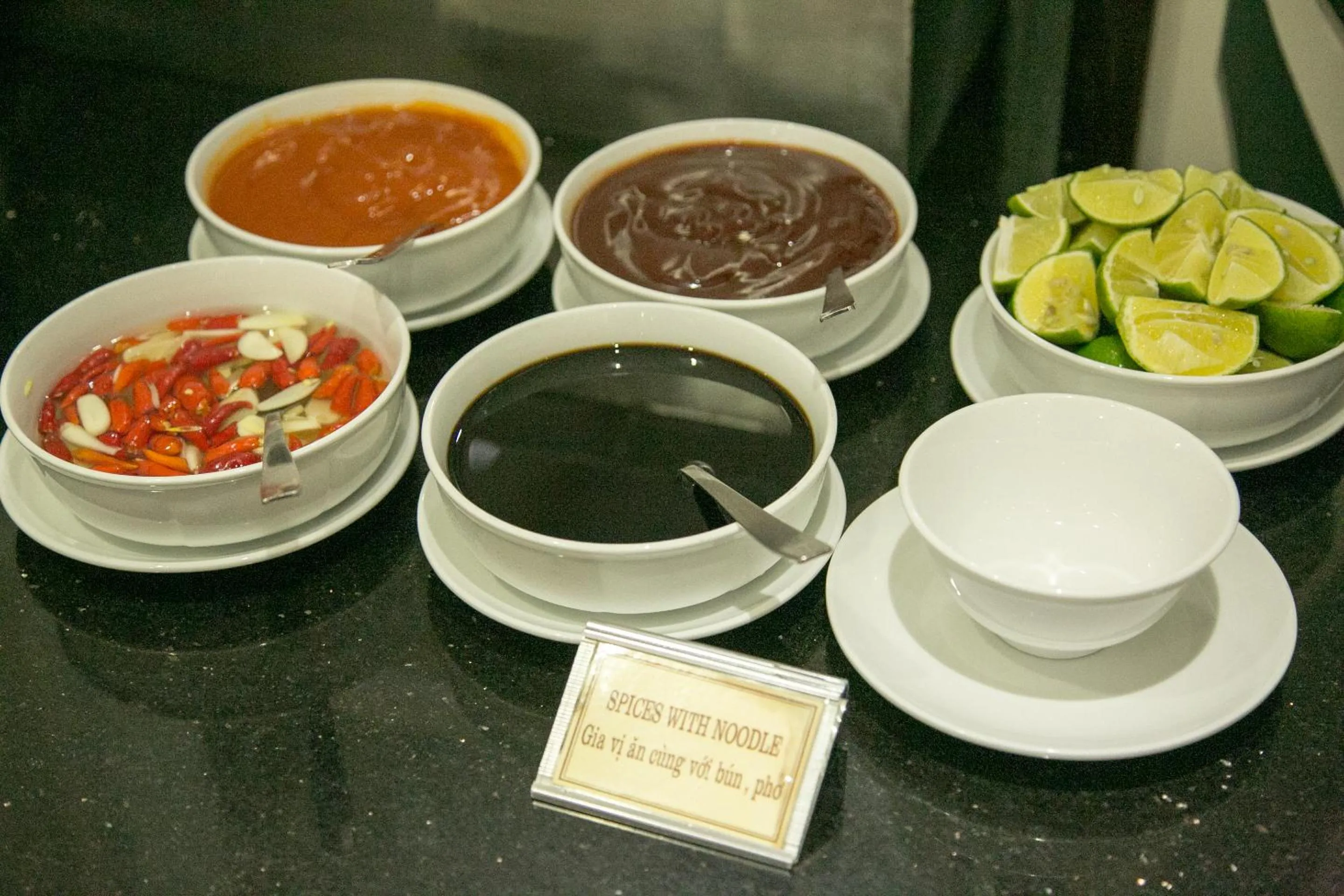 Restaurant/places to eat in CityBay Palace Hạ Long Hotel