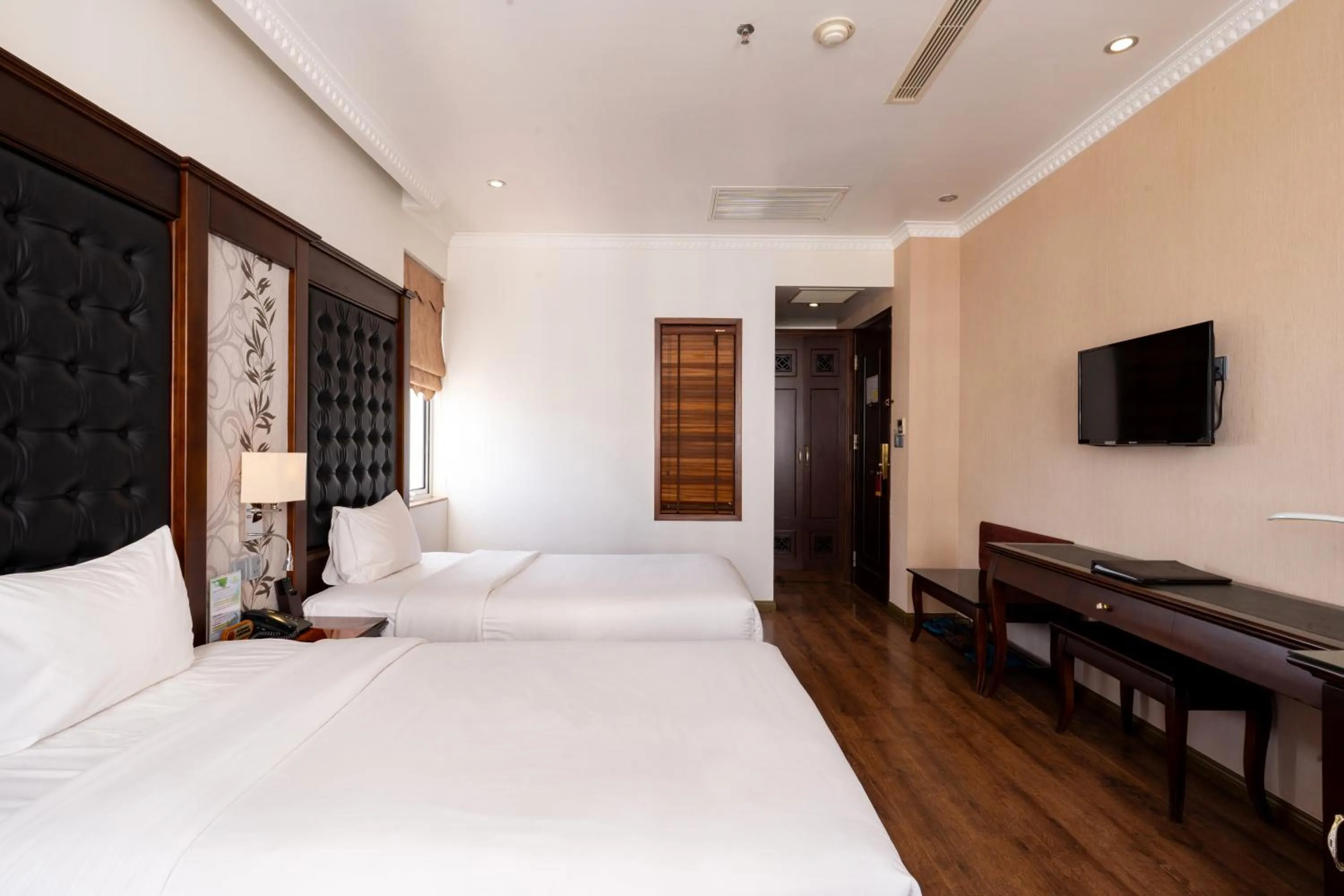 Bedroom, Bed in CityBay Palace Hạ Long Hotel