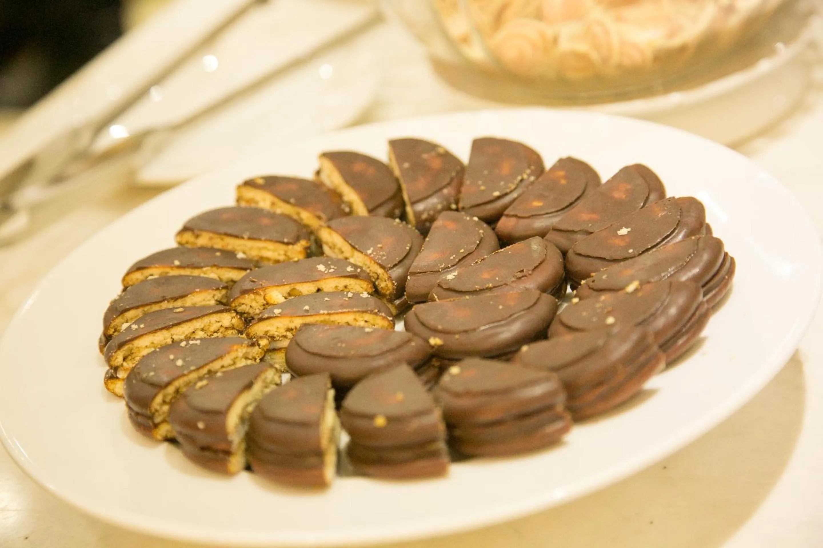 Restaurant/places to eat in CityBay Palace Hạ Long Hotel