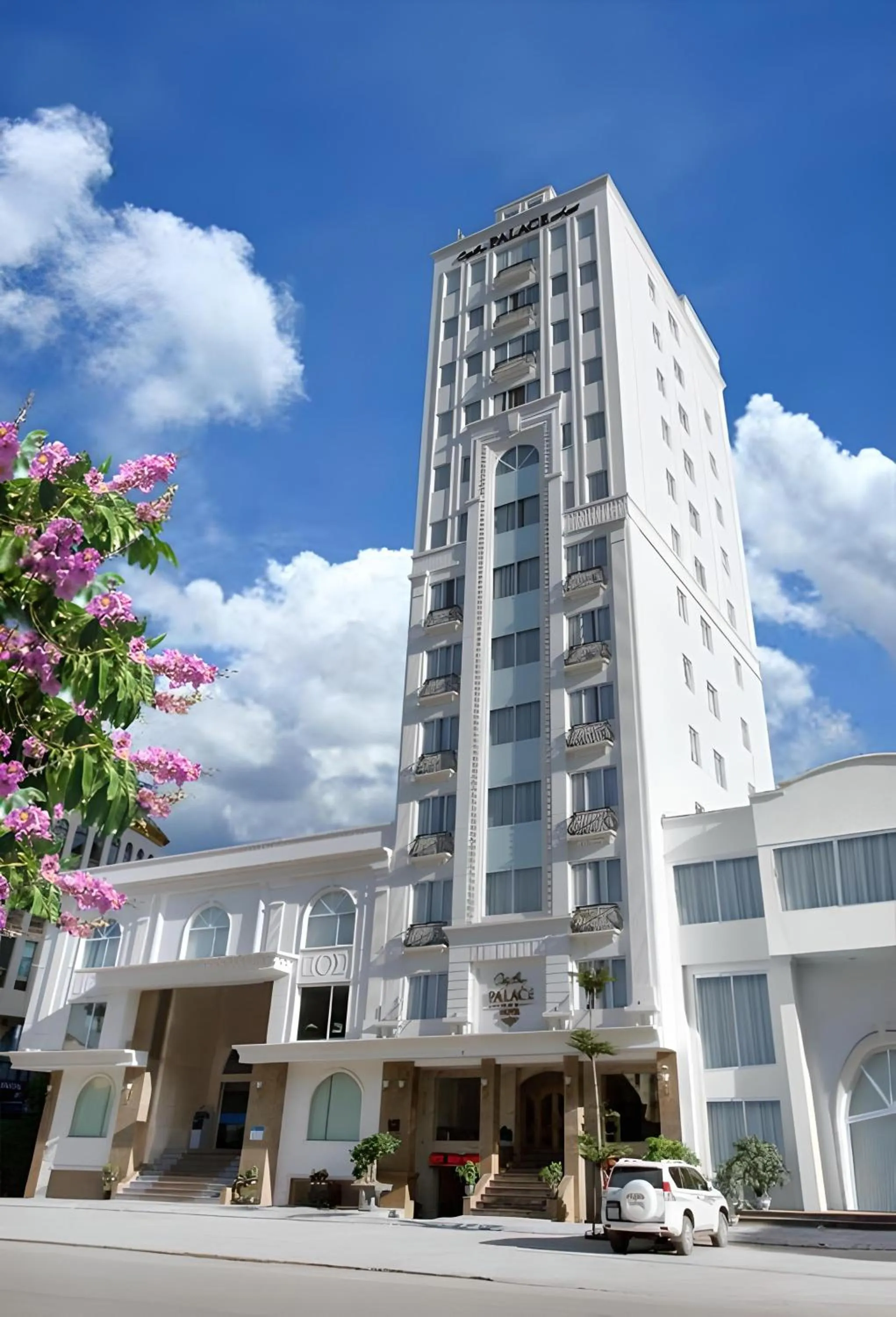Property building in CityBay Palace Hạ Long Hotel