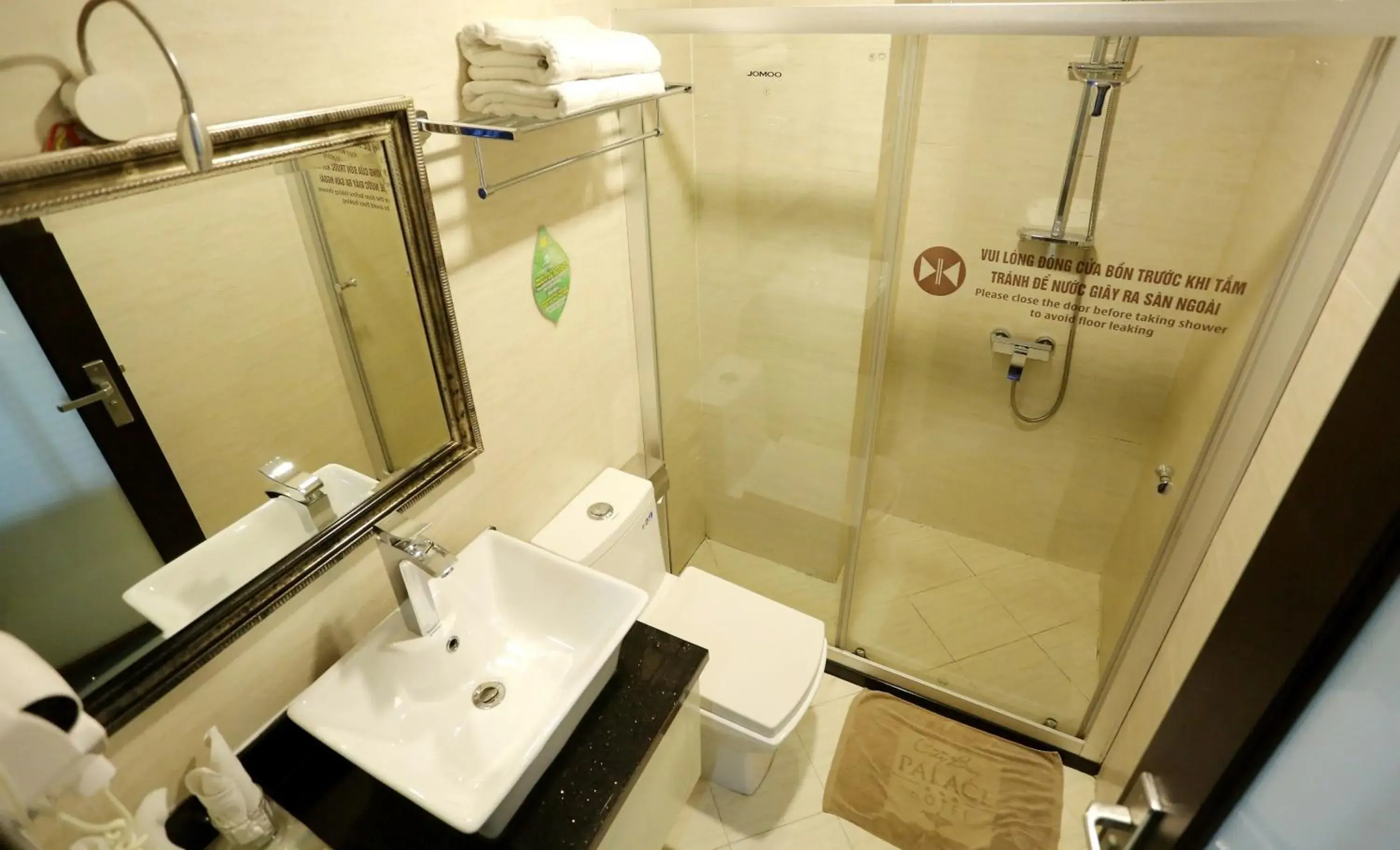 Superior Double or Twin Room with City View in CityBay Palace Hạ Long Hotel Superior Double or Twin Room with City View in CityBay Palace Hạ Long Hotel