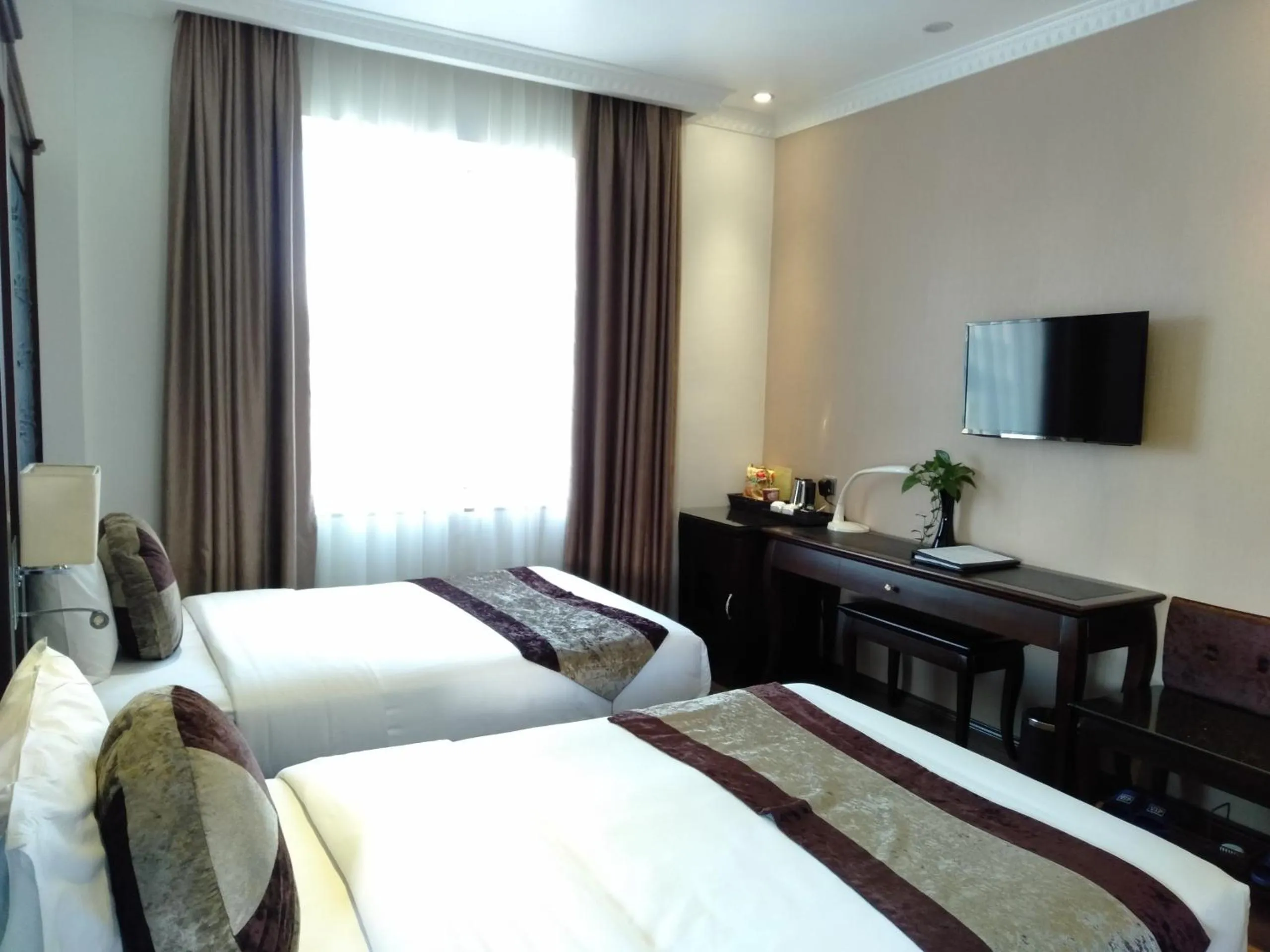 Superior Double or Twin Room with City View in CityBay Palace Hạ Long Hotel