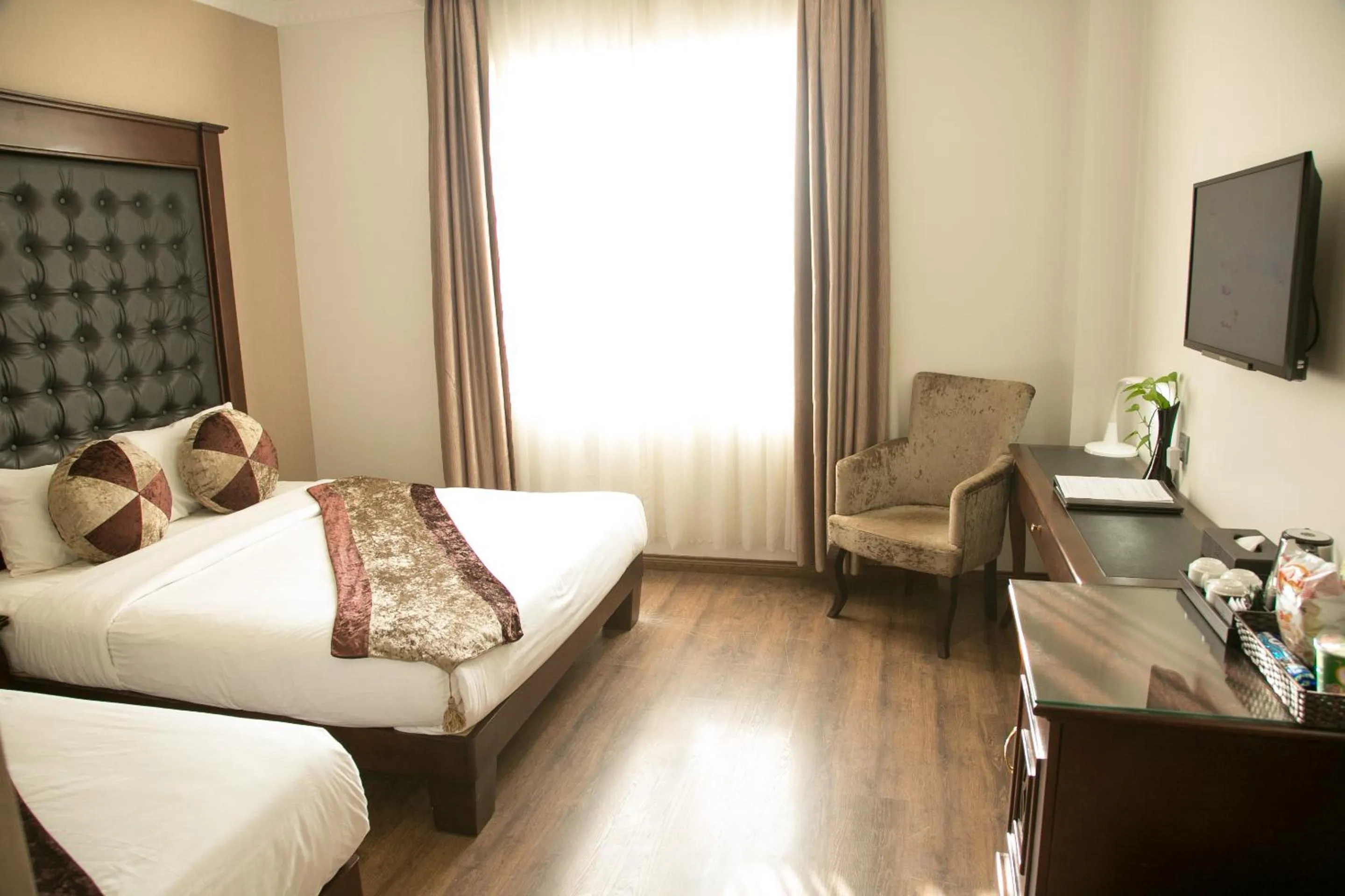 Bed in CityBay Palace Hạ Long Hotel