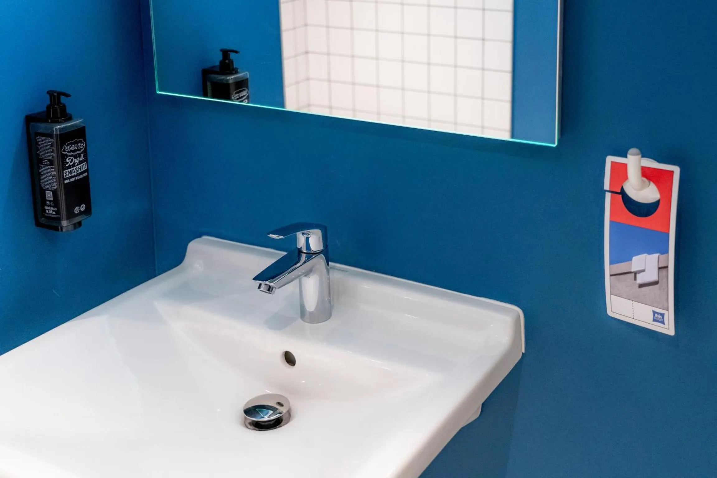 Bathroom in ibis budget Le Cannet des Maures