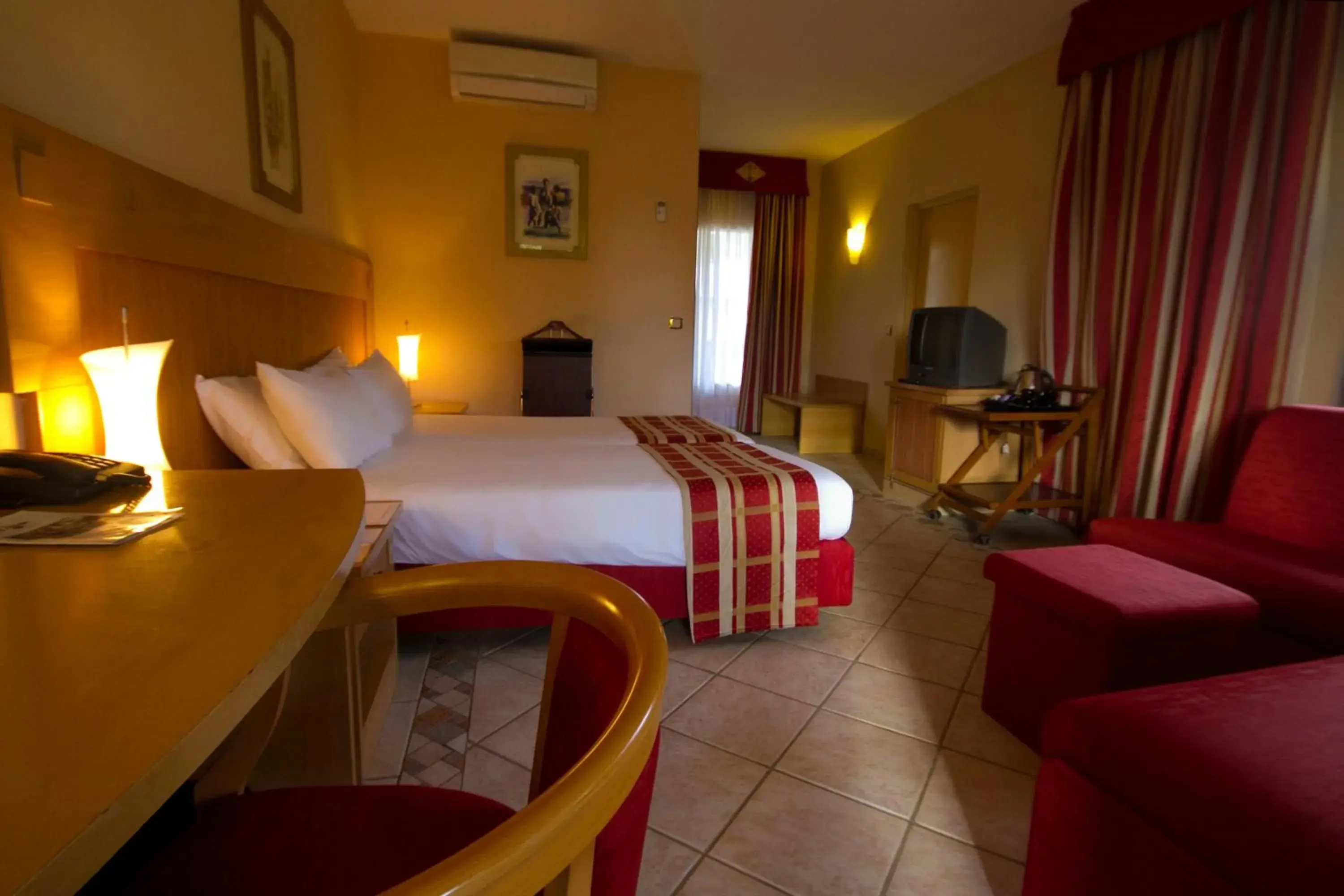 Shower, Bed in The Kairaba Beach Hotel Shower, Bed in The Kairaba Beach Hotel