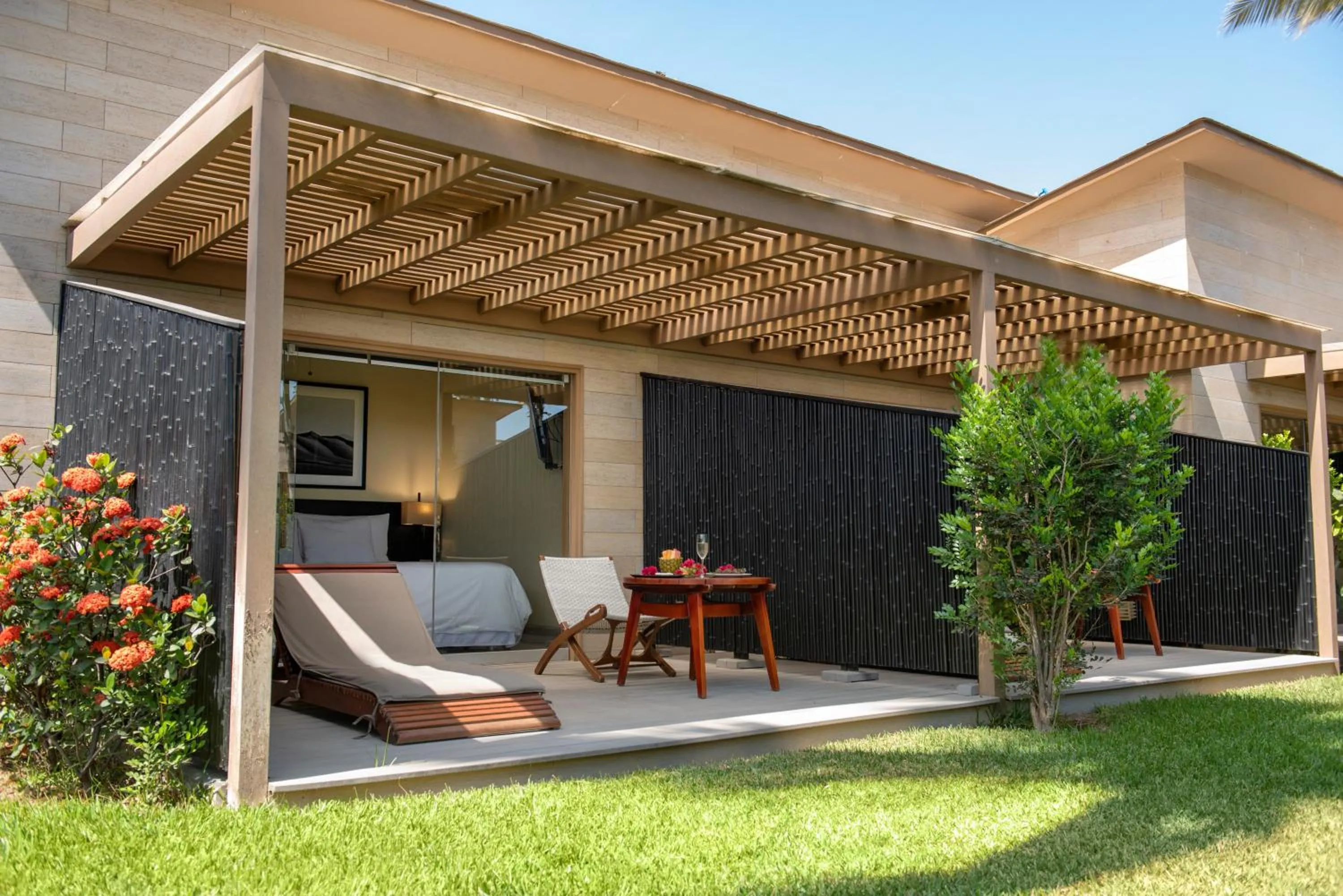 Garden view in Arennas Mancora