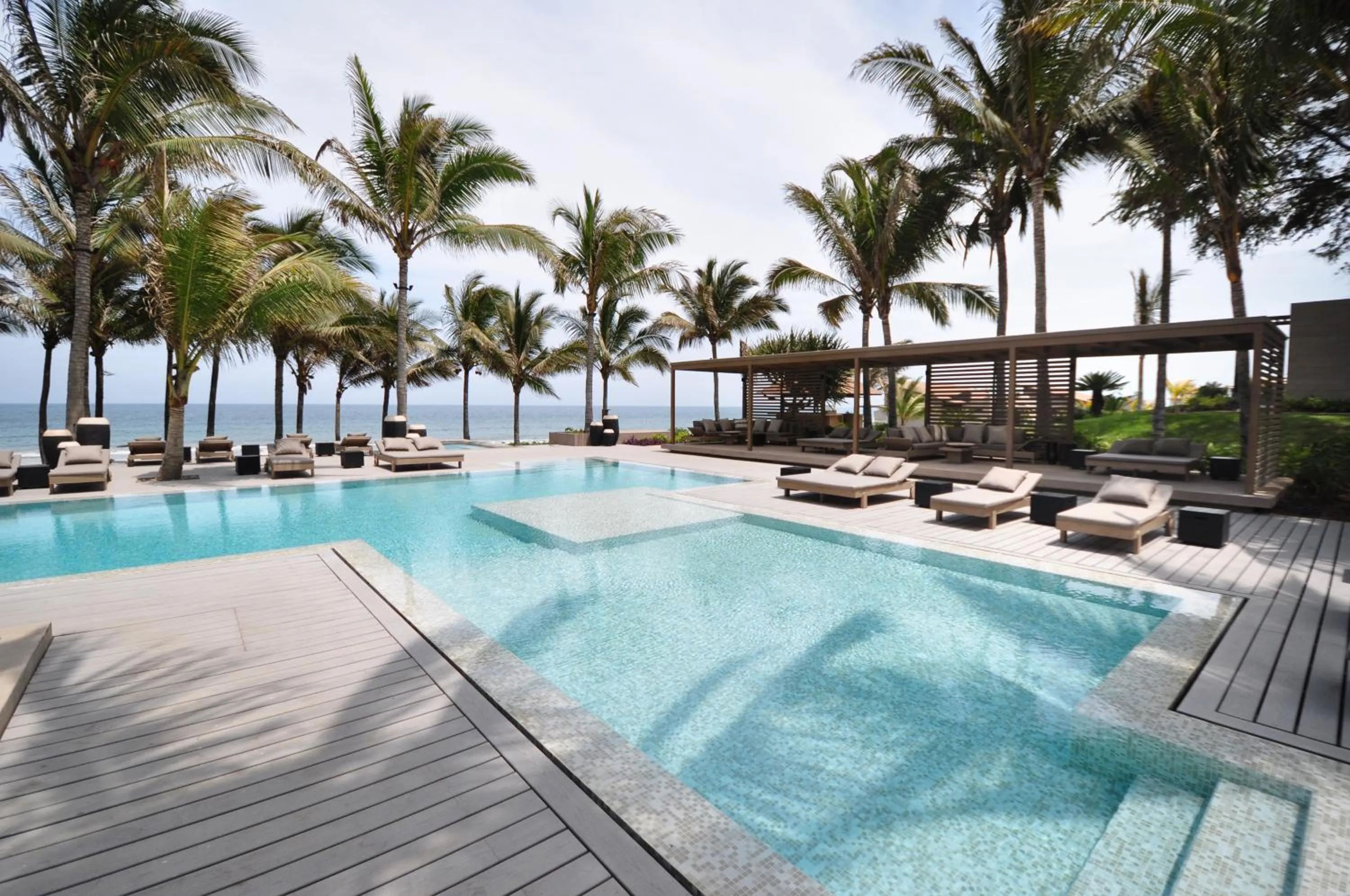 Swimming pool in Arennas Mancora