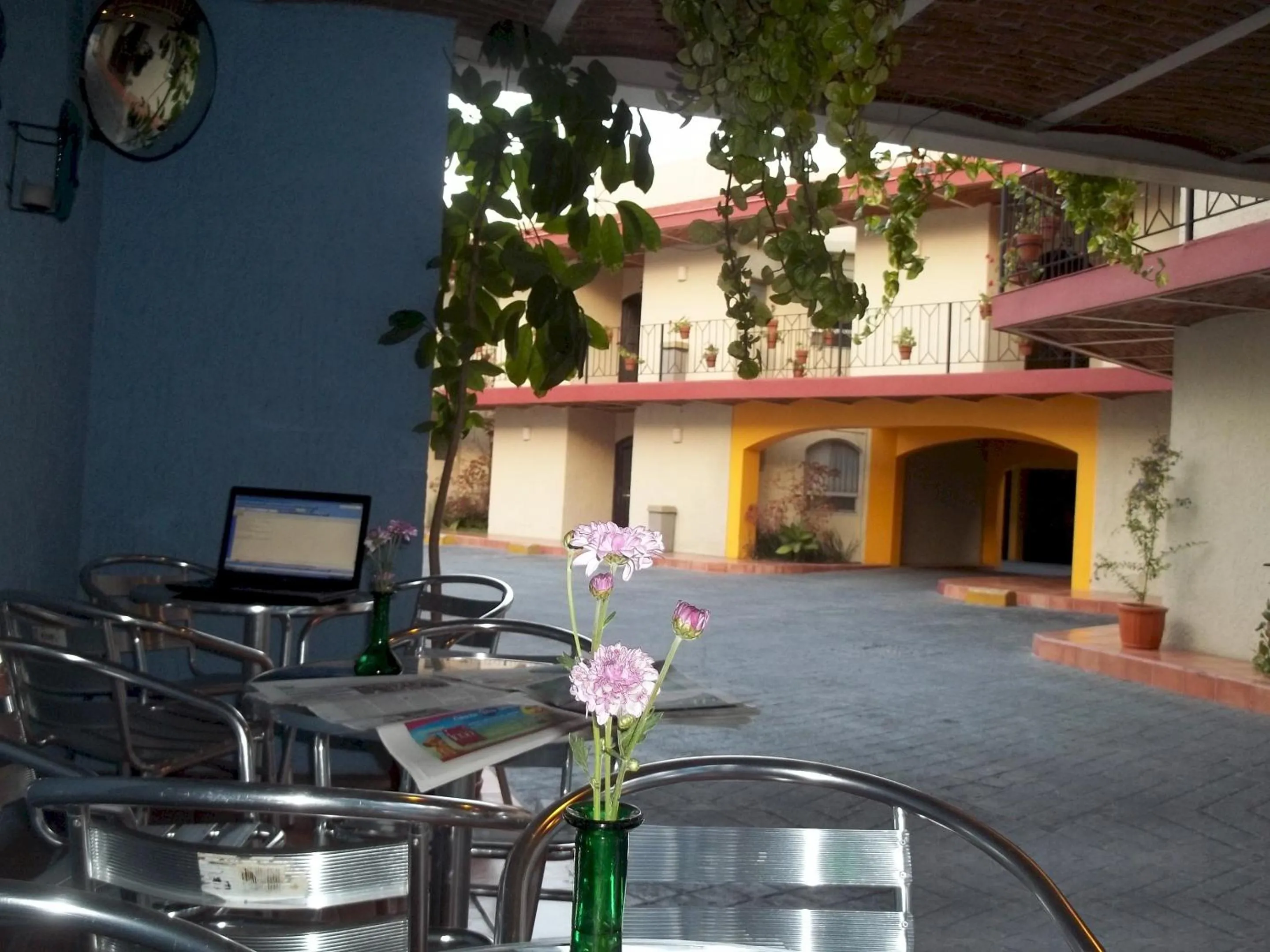 Property building in Hotel Villa Del Sol Expo