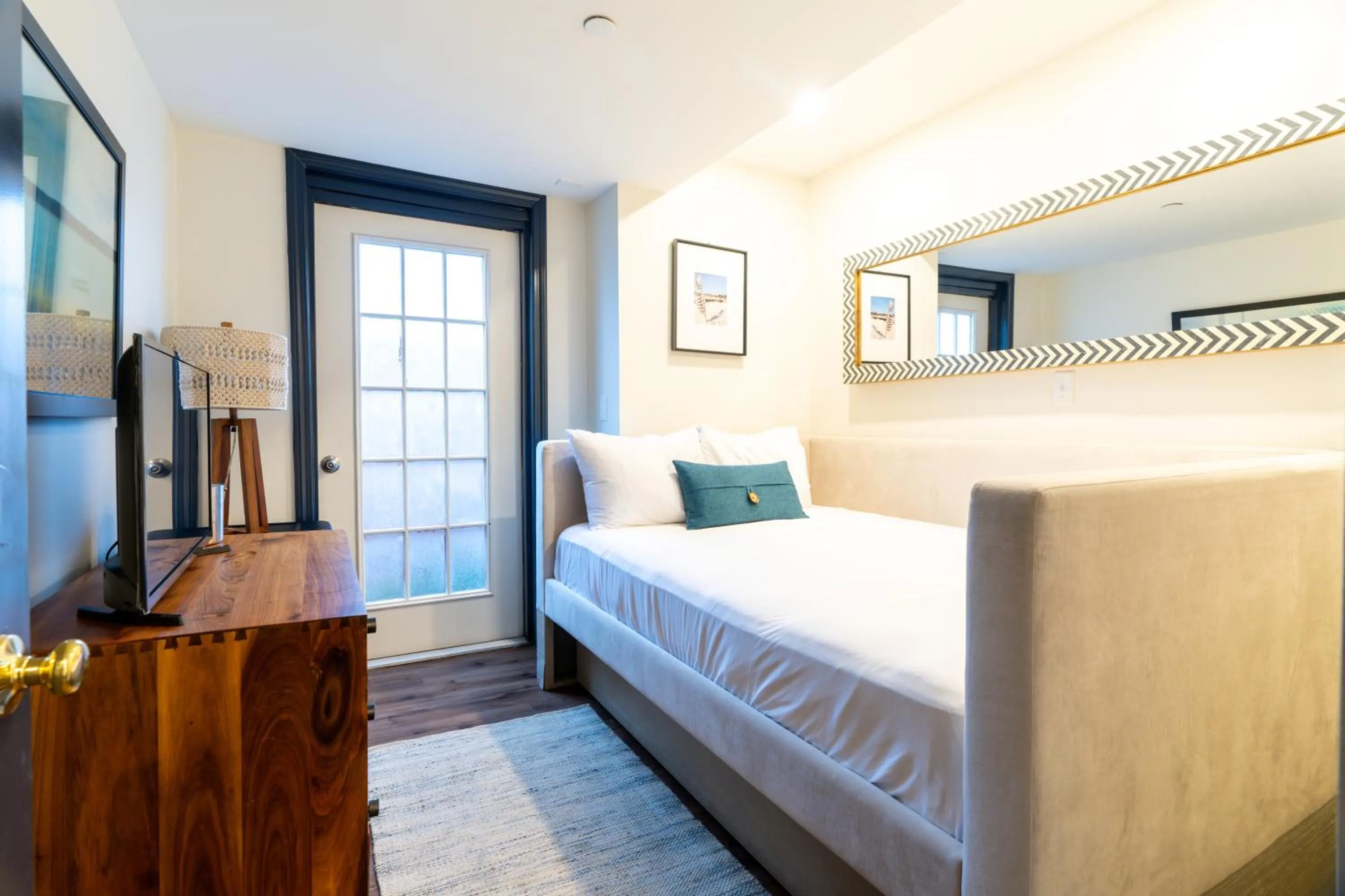 Bedroom, Bed in The Morgan Hotel Martha's Vineyard