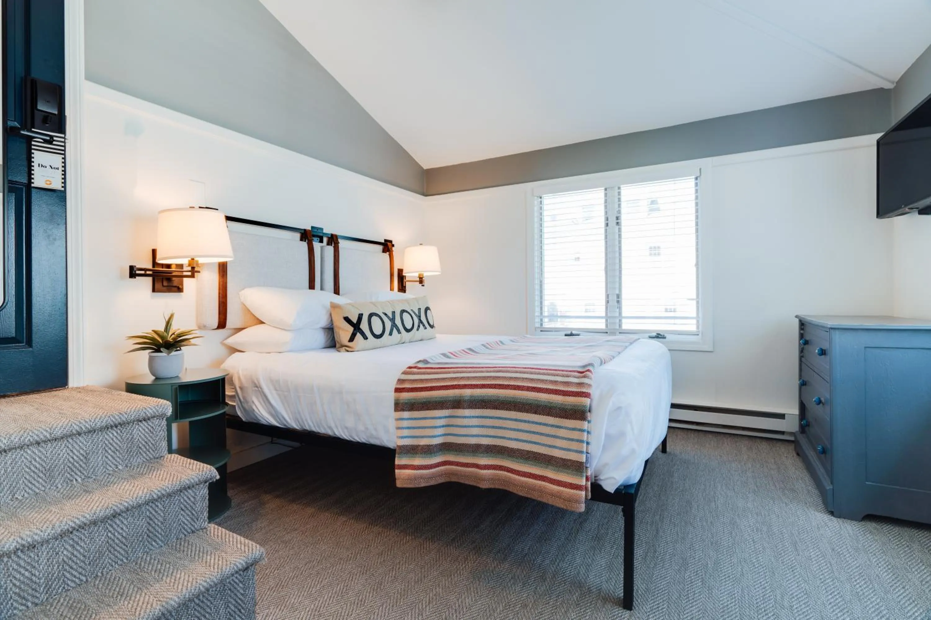 Bedroom, Bed in Mercury Hotel Provincetown