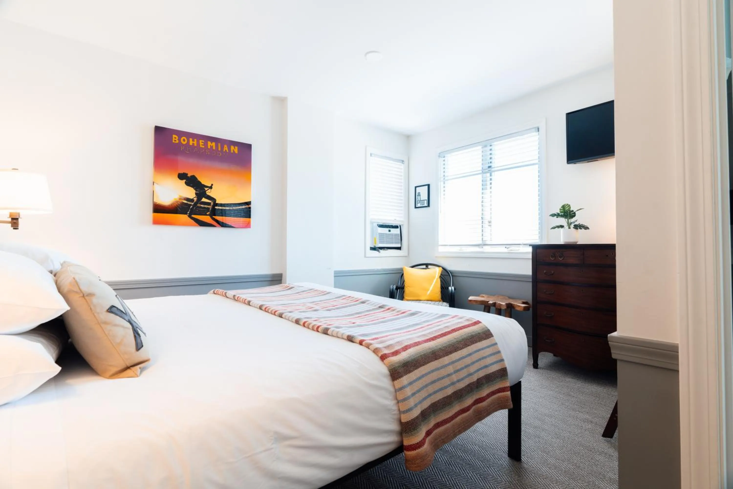 Bedroom, Bed in Mercury Hotel Provincetown