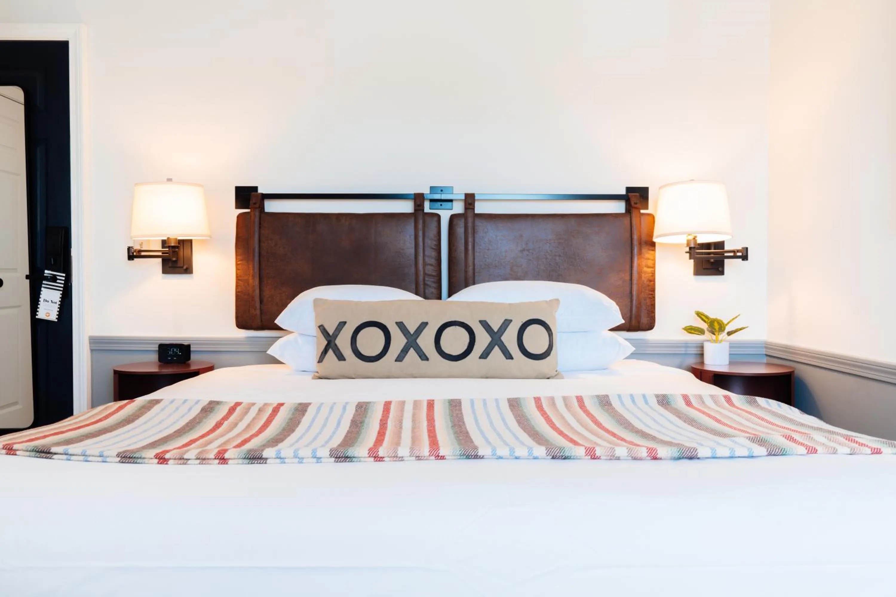 Bedroom, Bed in Mercury Hotel Provincetown