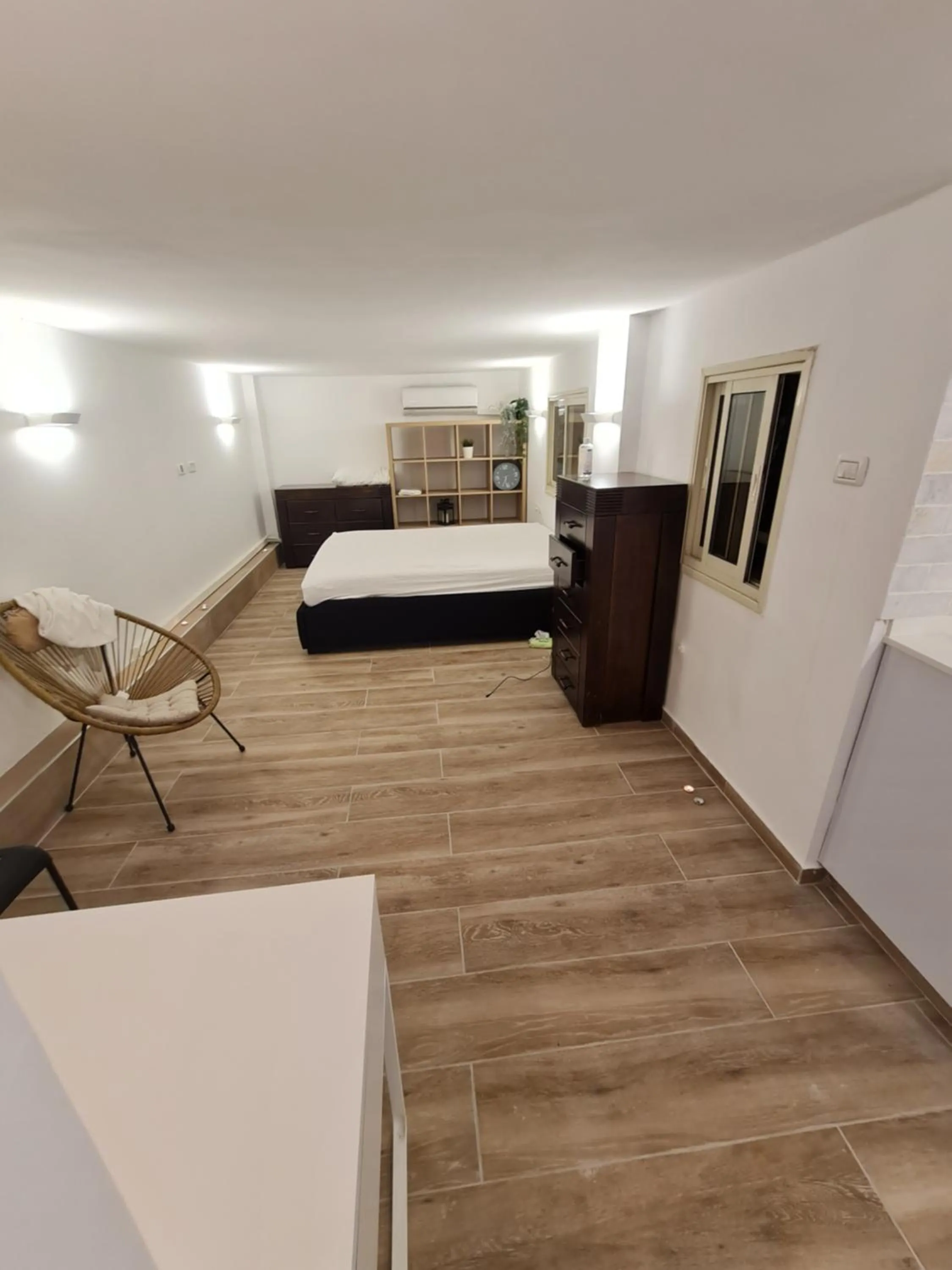 Bed in Cohens apartments