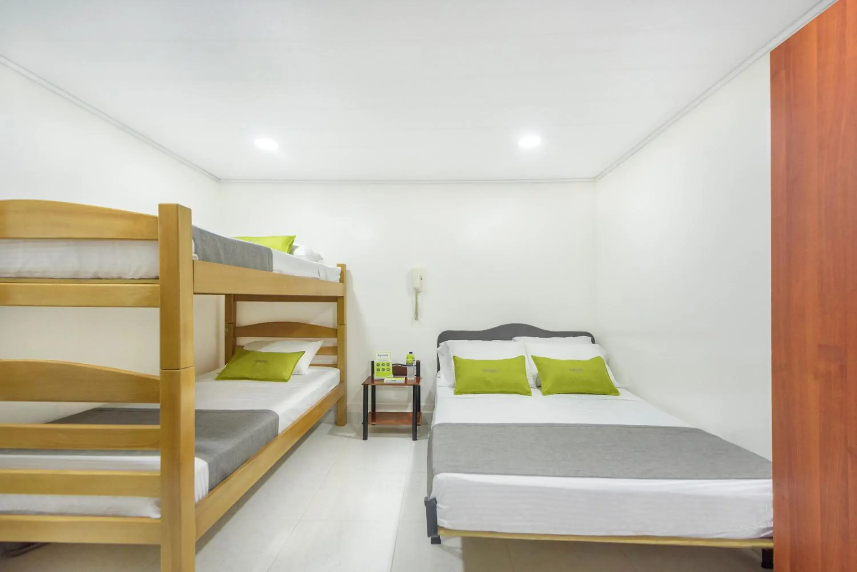 Quadruple Room in Ayenda 1016 Bogota Chapinero Quadruple Room in Ayenda 1016 Bogota Chapinero