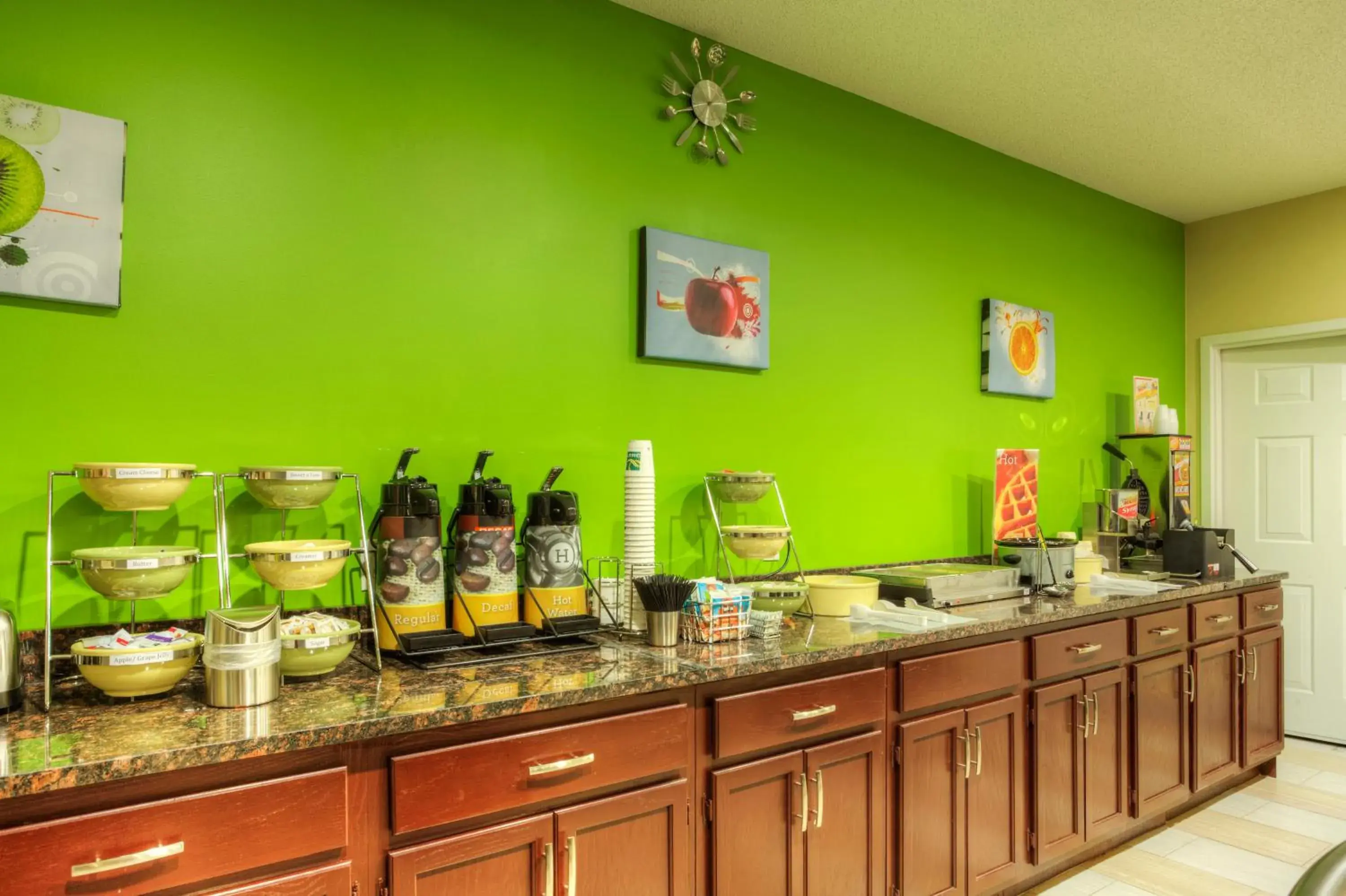 Food close-up in Quality Inn Fort Payne Food close-up in Quality Inn Fort Payne