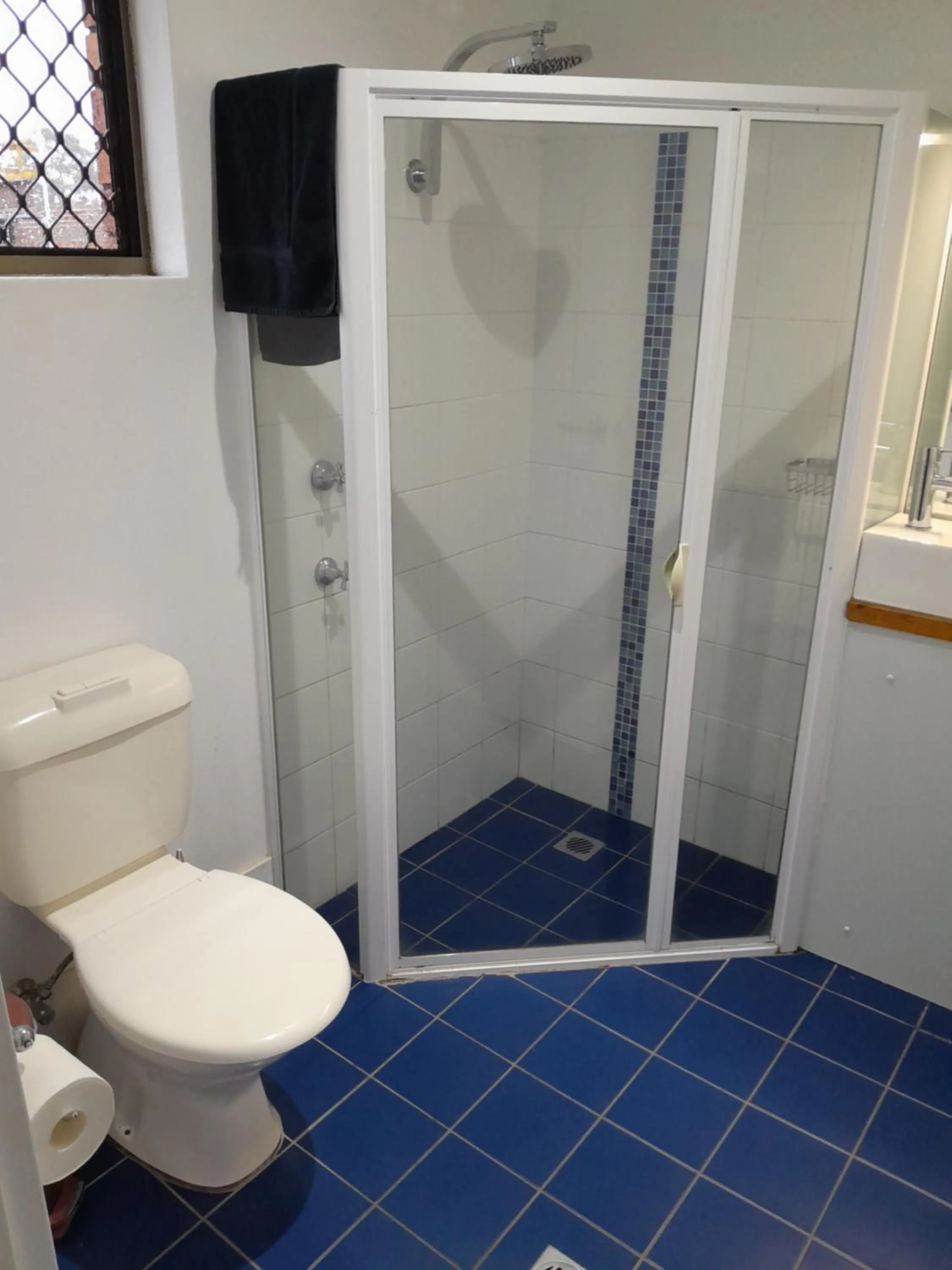 Avaleen Lodge Motor Inn