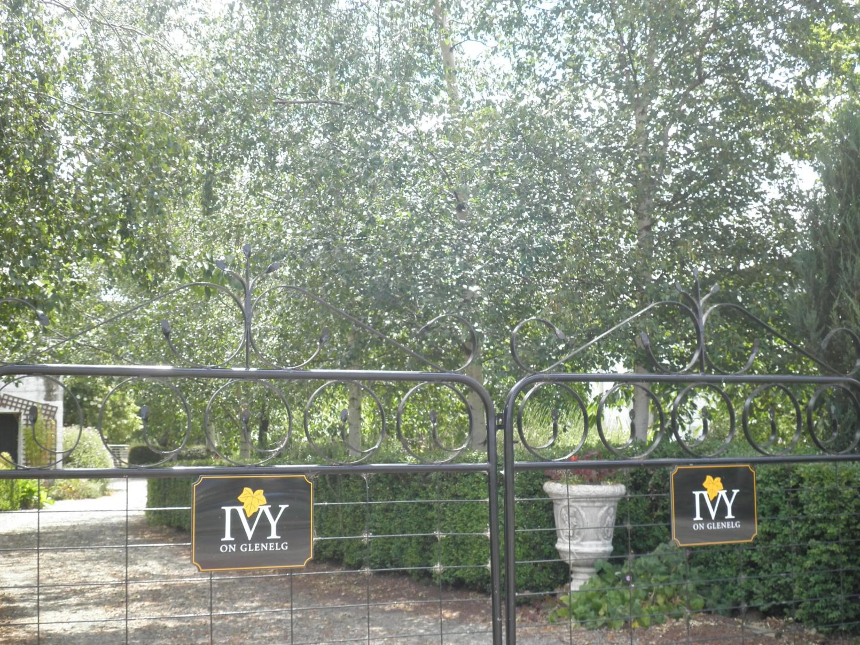 Facade/entrance in Ivy on Glenelg