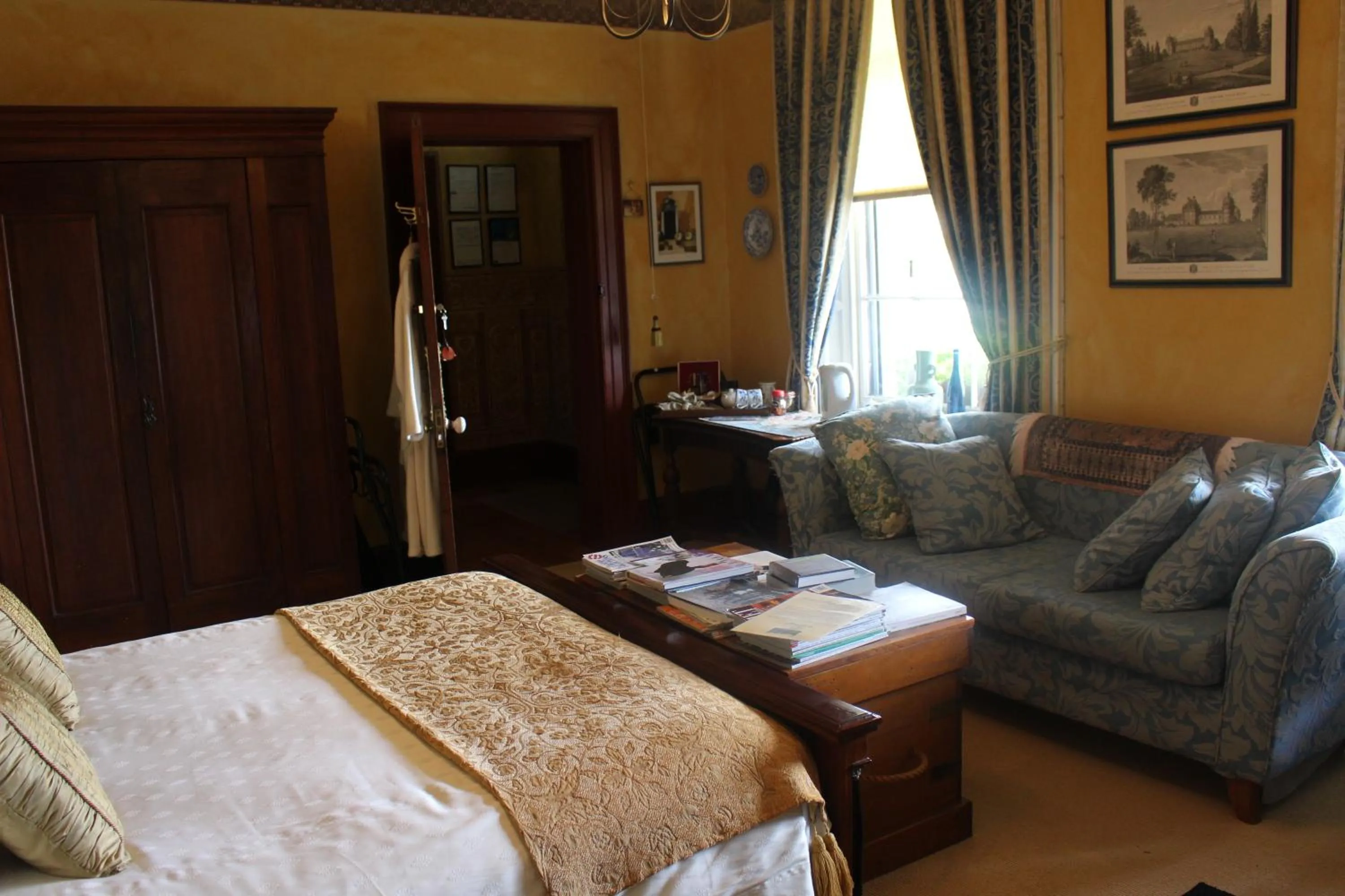 Bedroom in Ivy on Glenelg