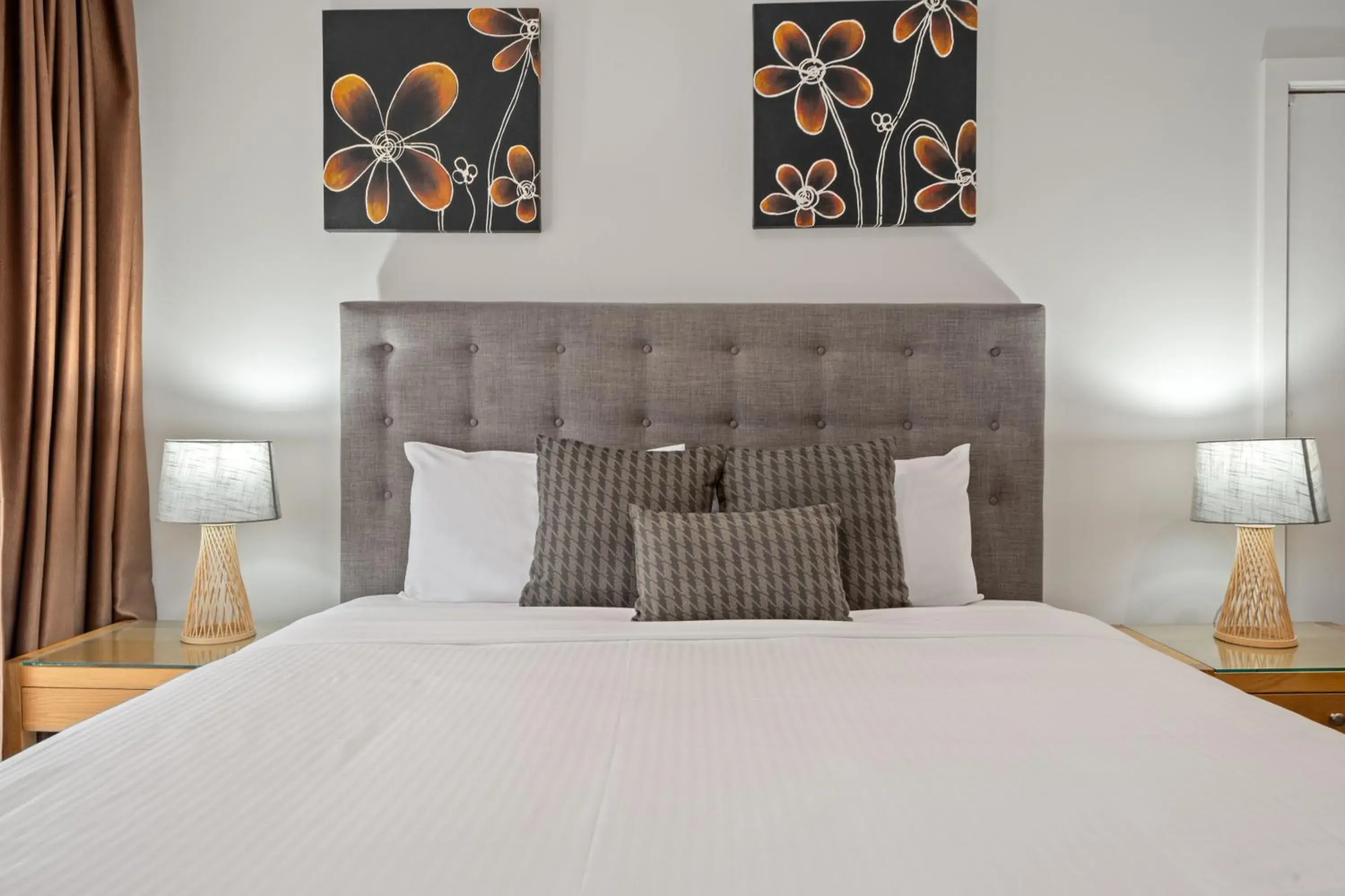 Bedroom, Bed in New Crossing Place Motel Bedroom, Bed in New Crossing Place Motel