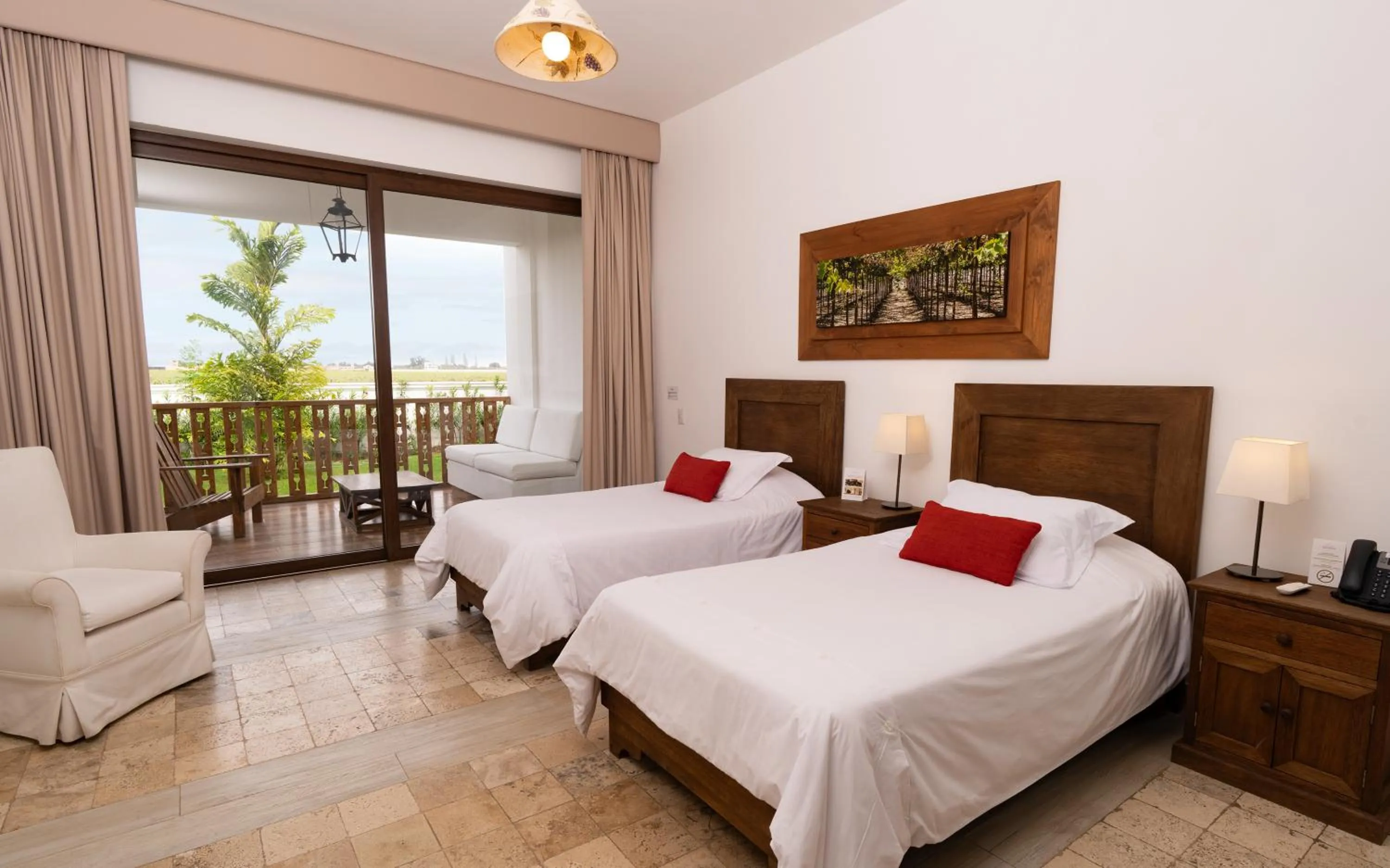 Bedroom, Bed in Hotel Viñas Queirolo