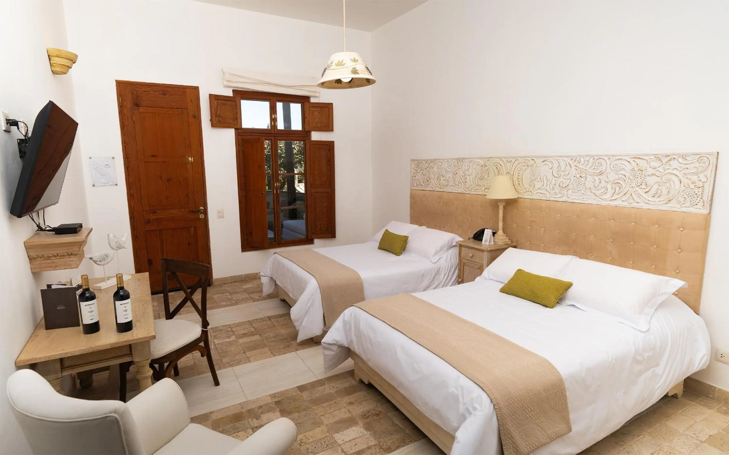 Bedroom, Bed in Hotel Viñas Queirolo