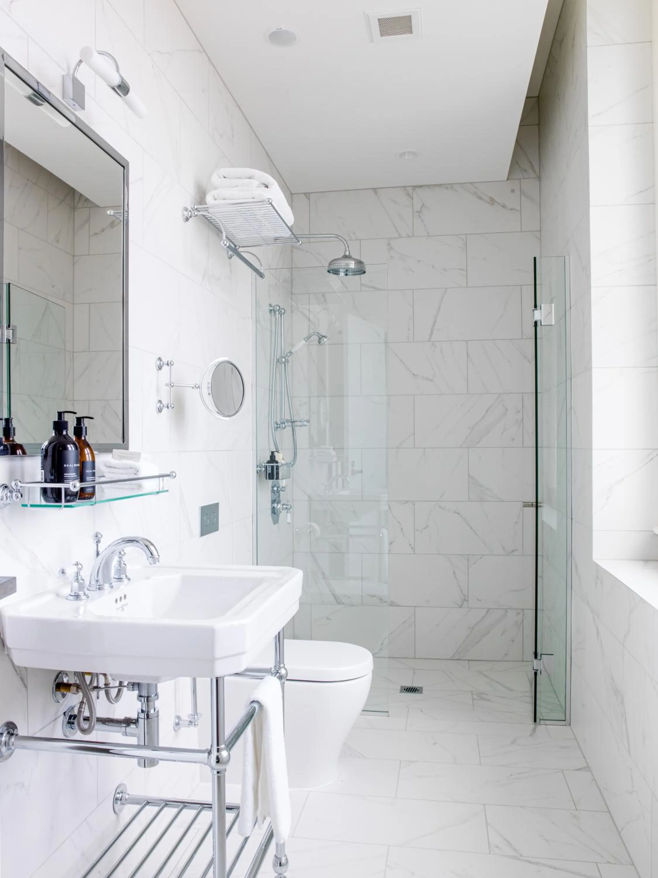 Bathroom in The Observatory Hotel Christchurch