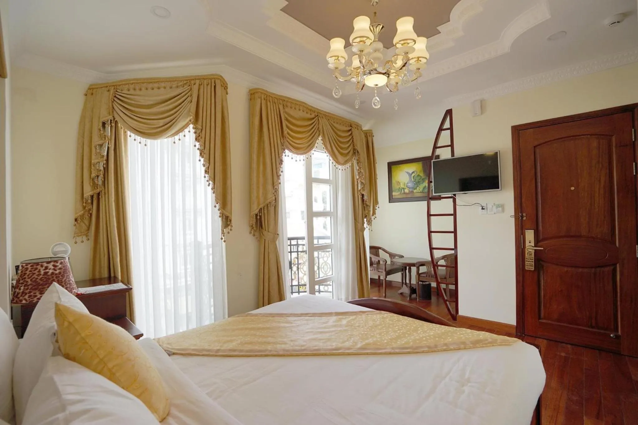 Bed in Dream Luxury Hotel