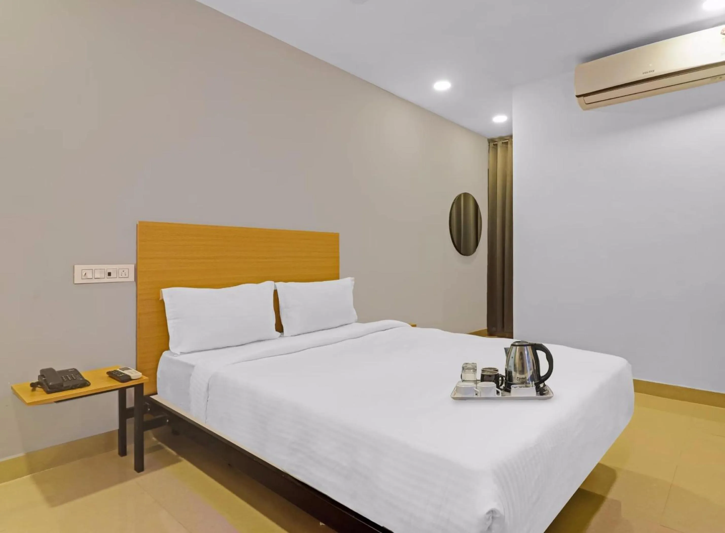 Bedroom, Bed in Super Townhouse Che Sigma