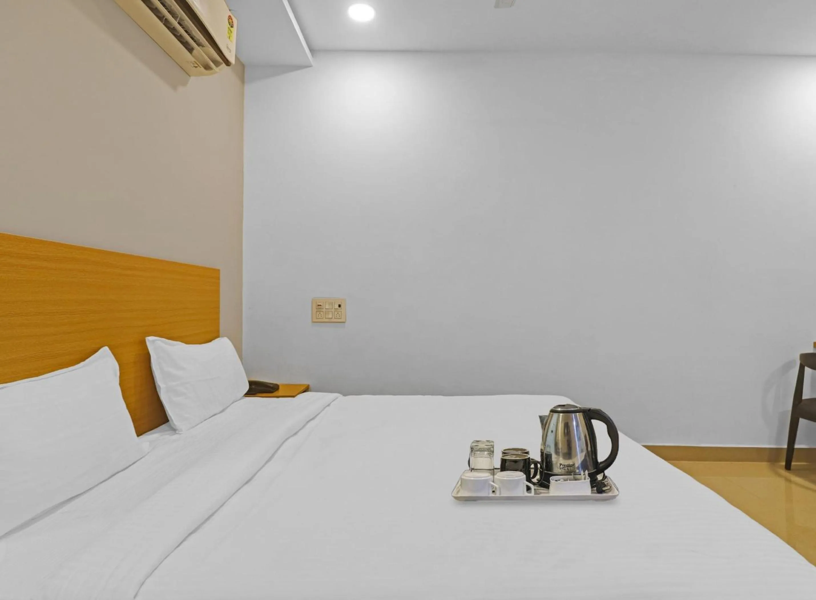 Bedroom, Bed in Super Townhouse Che Sigma