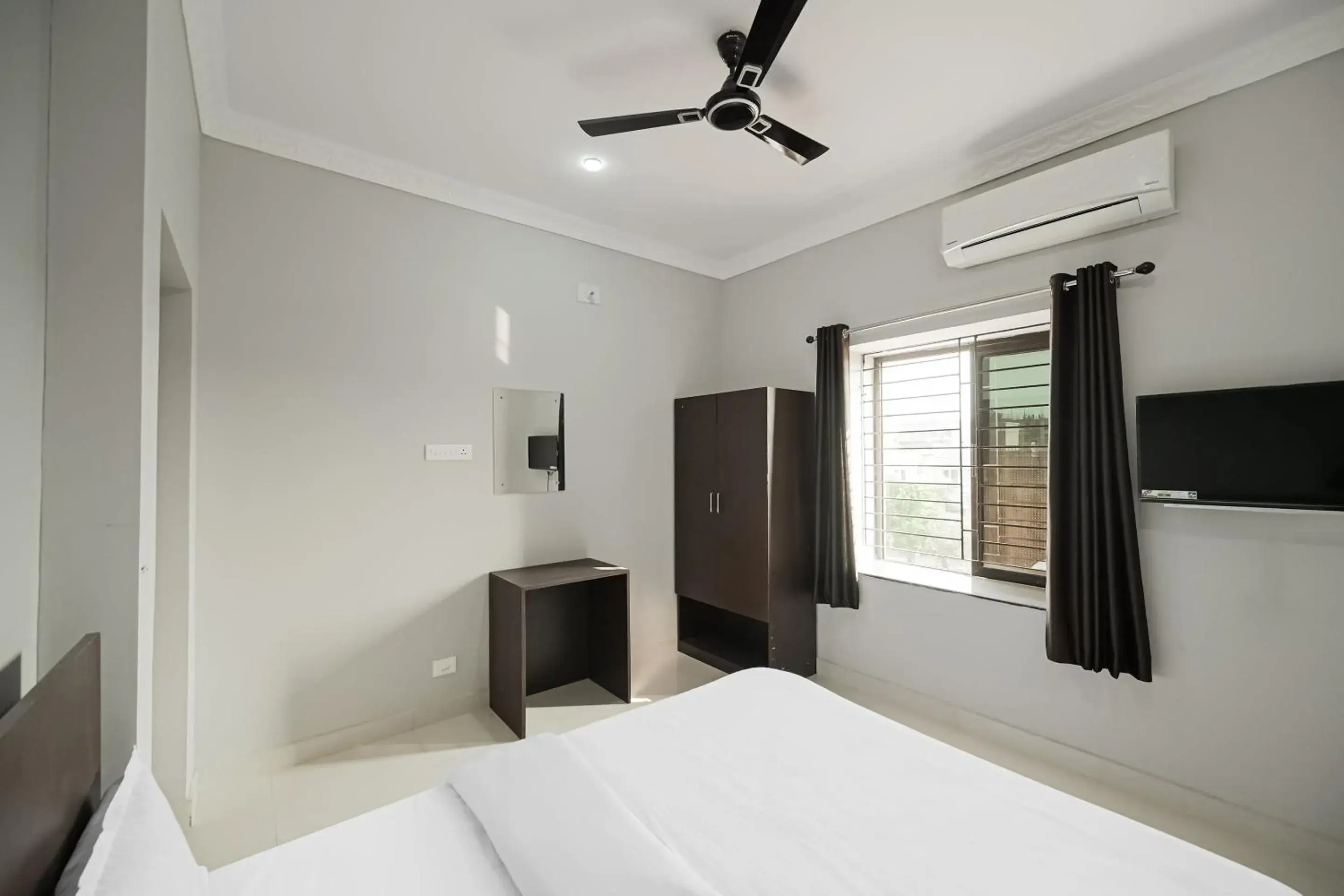 Bedroom, Bed in HOTEL SIGNATURE PREMIUM Bedroom, Bed in HOTEL SIGNATURE PREMIUM