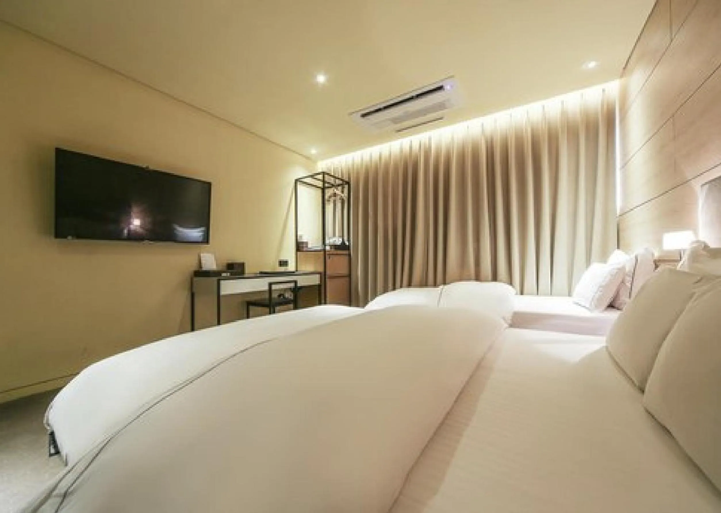 Bed in Hotel The Designers Jongro