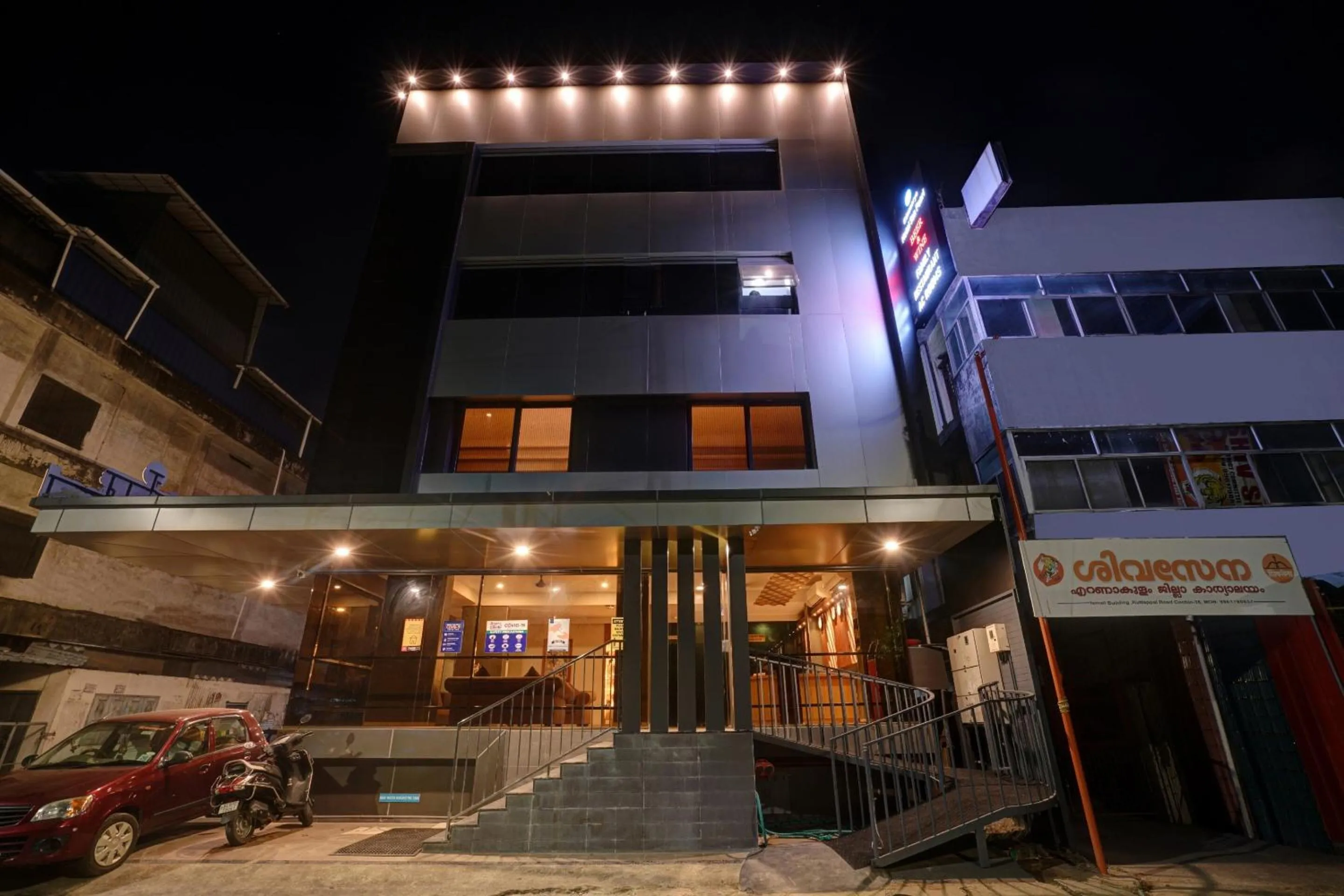 Facade/entrance in Super Townhouse Edasserys Sea Pearl