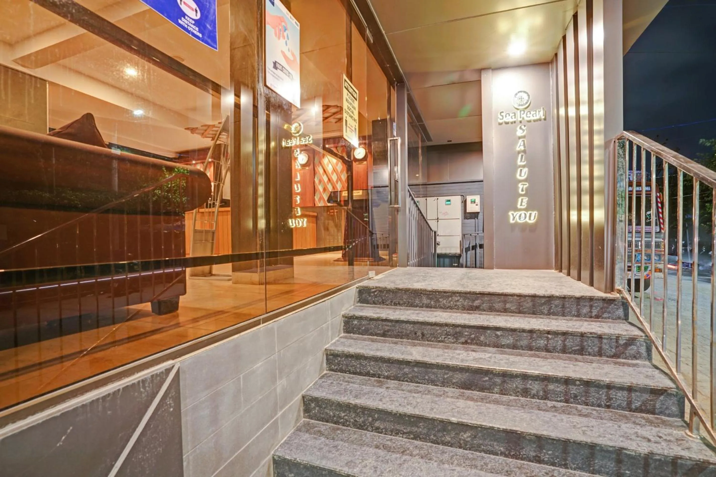 Facade/entrance in Super Townhouse Edasserys Sea Pearl