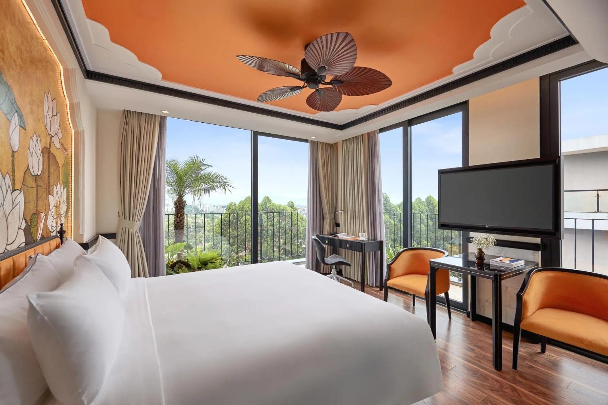 View (from property/room), Bed in Ravatel Style Hotel Bac Giang