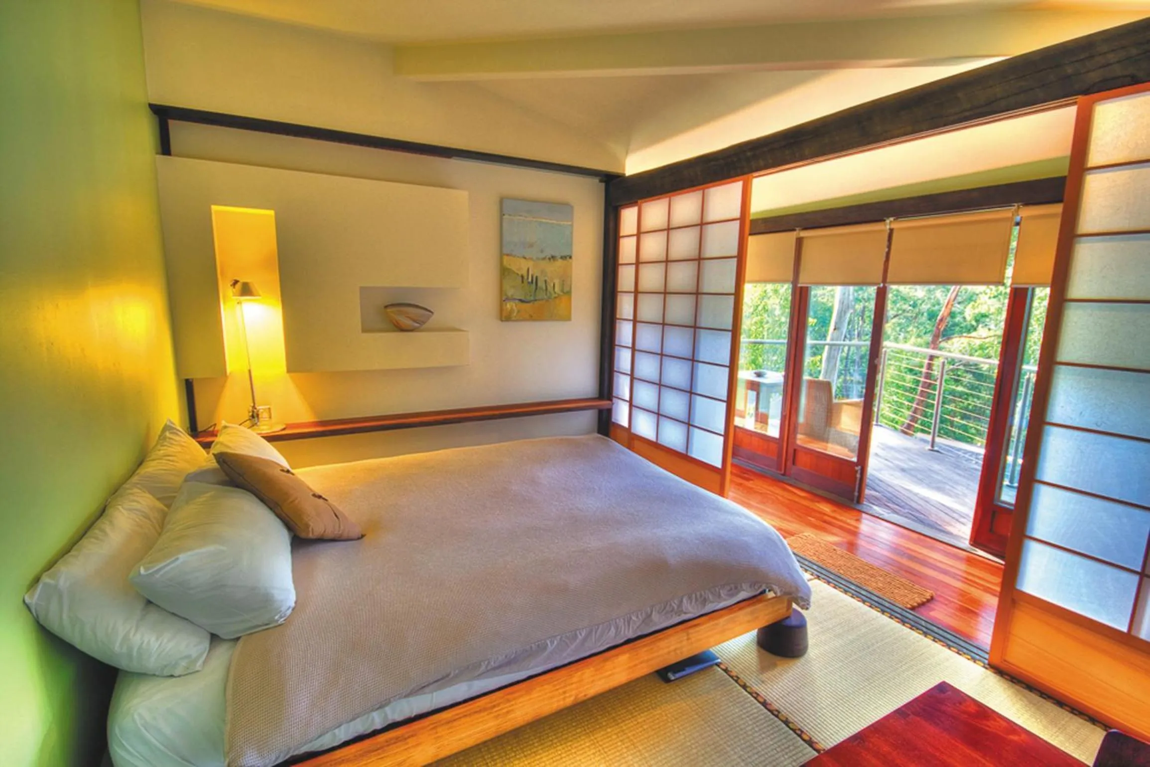 Bed in Qdos