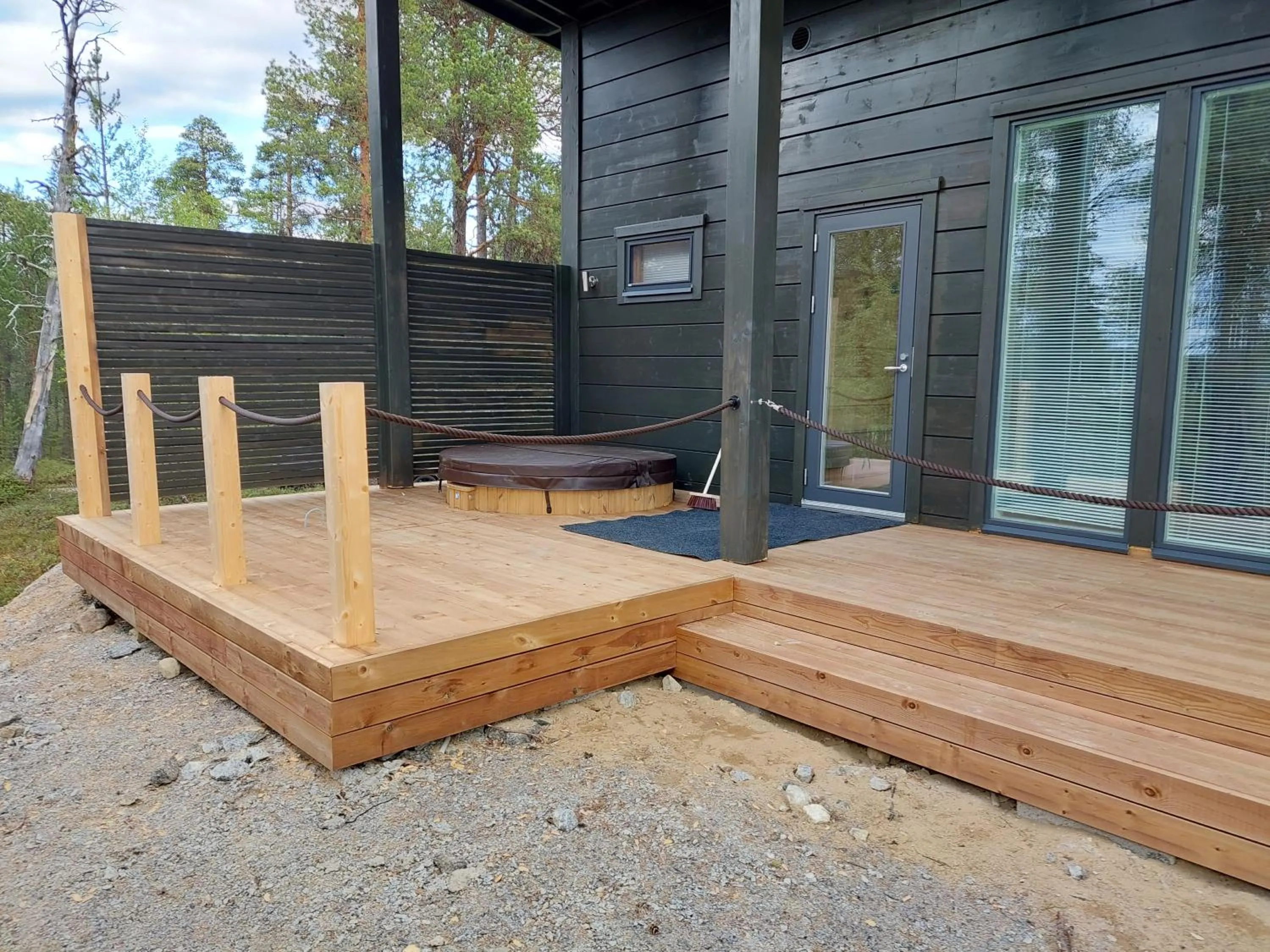 Hot Tub in Villa Paatari, Inari (Paadarjärvi)
