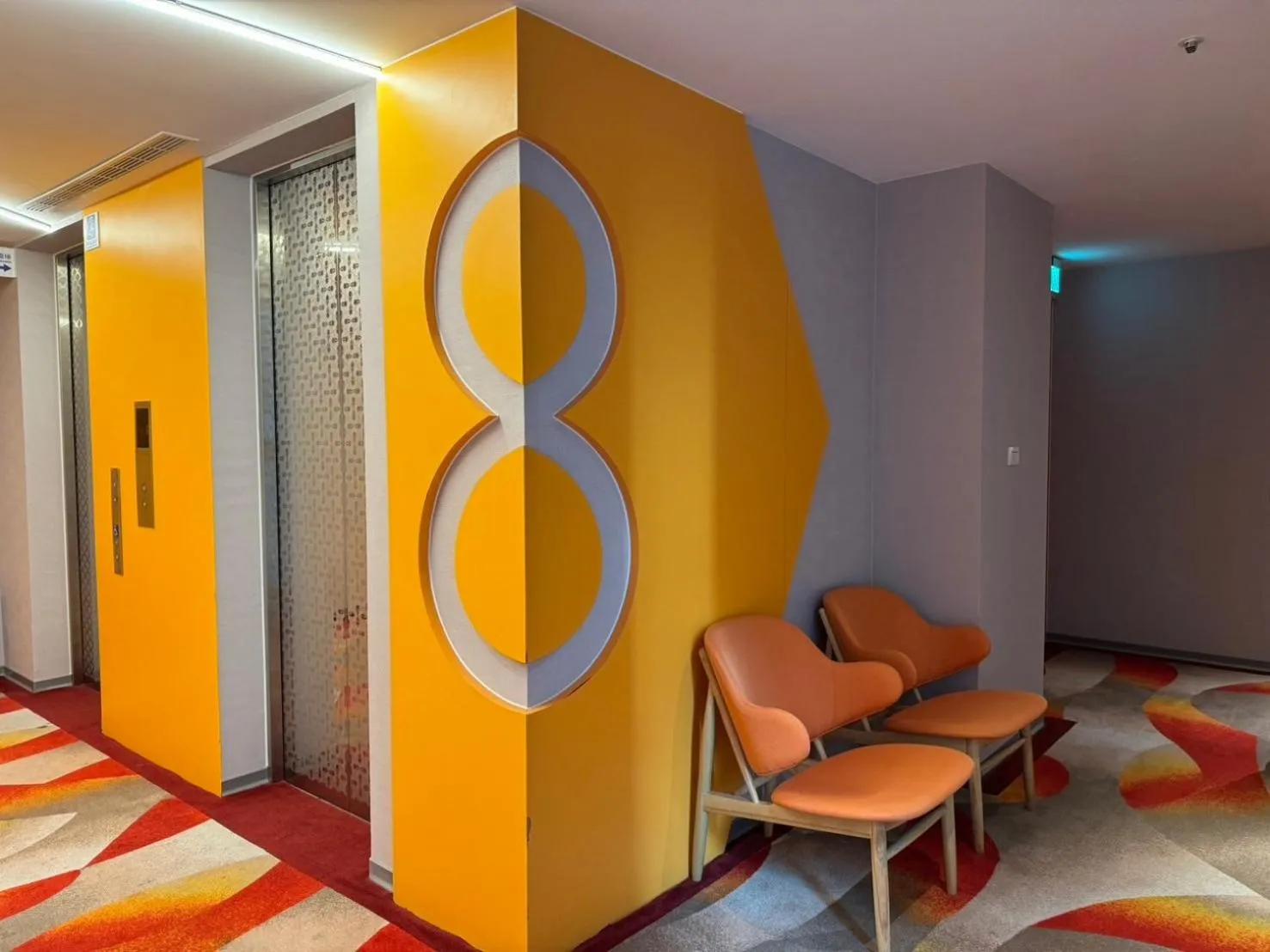 elevator in Bentley Hotel