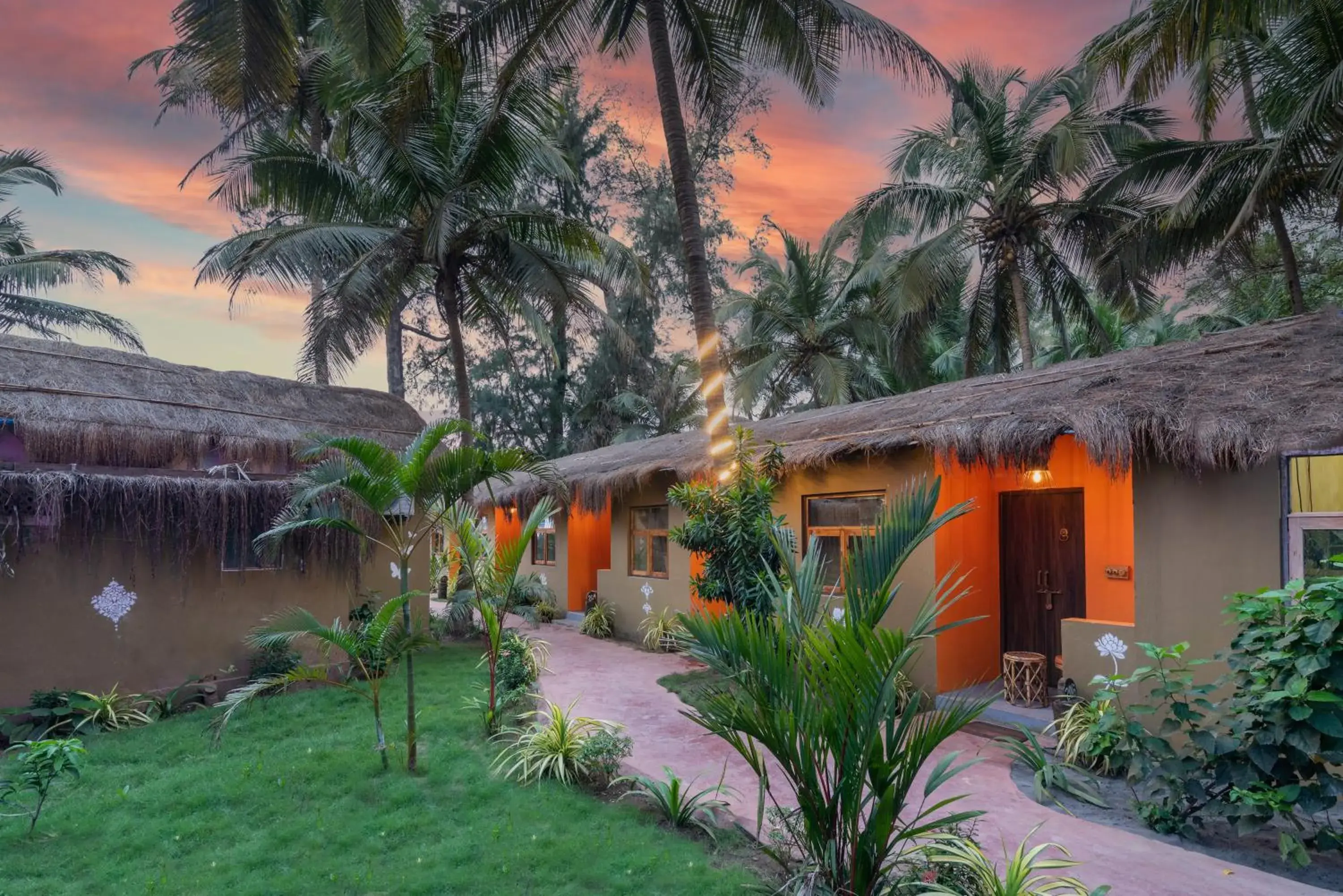 Property building in Amadi Beach Front Resort Property building in Amadi Beach Front Resort