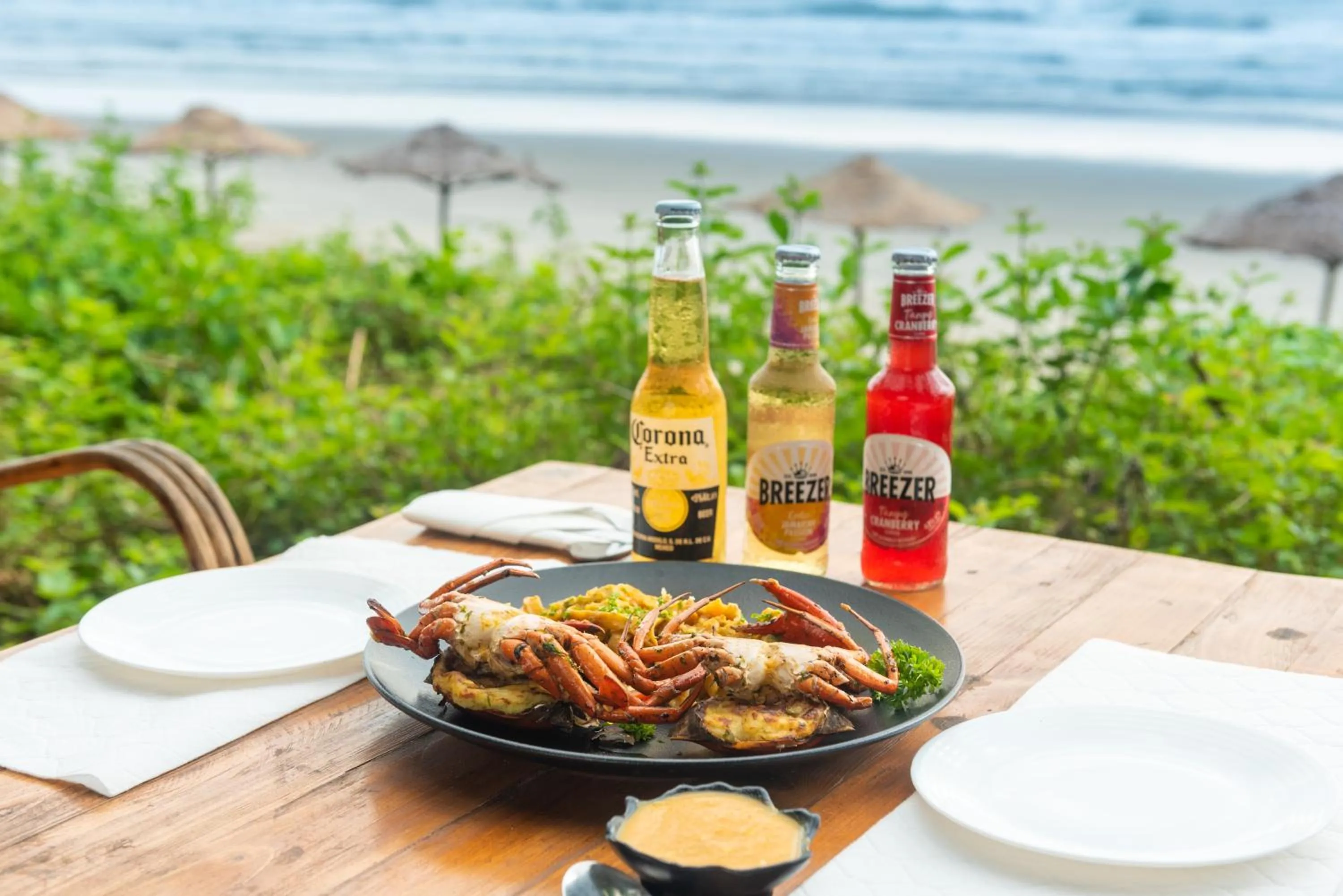 Lounge or bar in Amadi Beach Front Resort