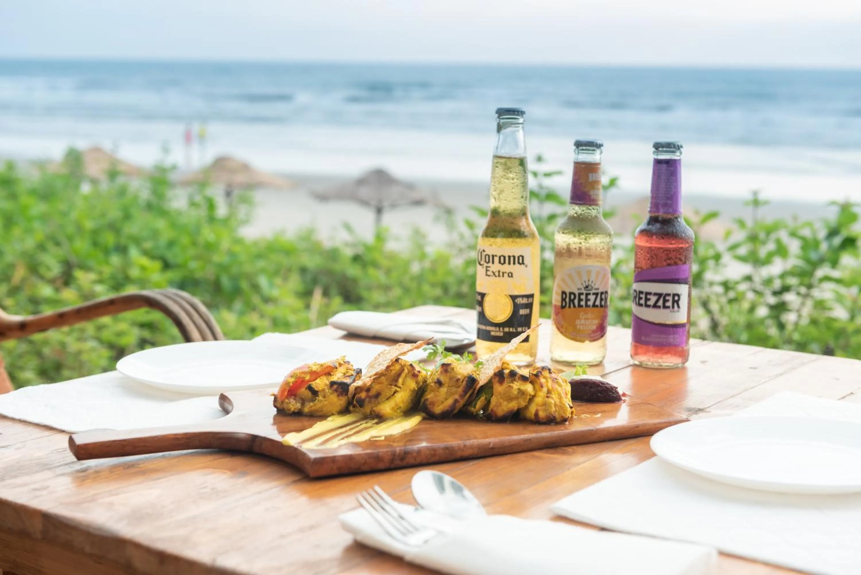 Lounge or bar in Amadi Beach Front Resort