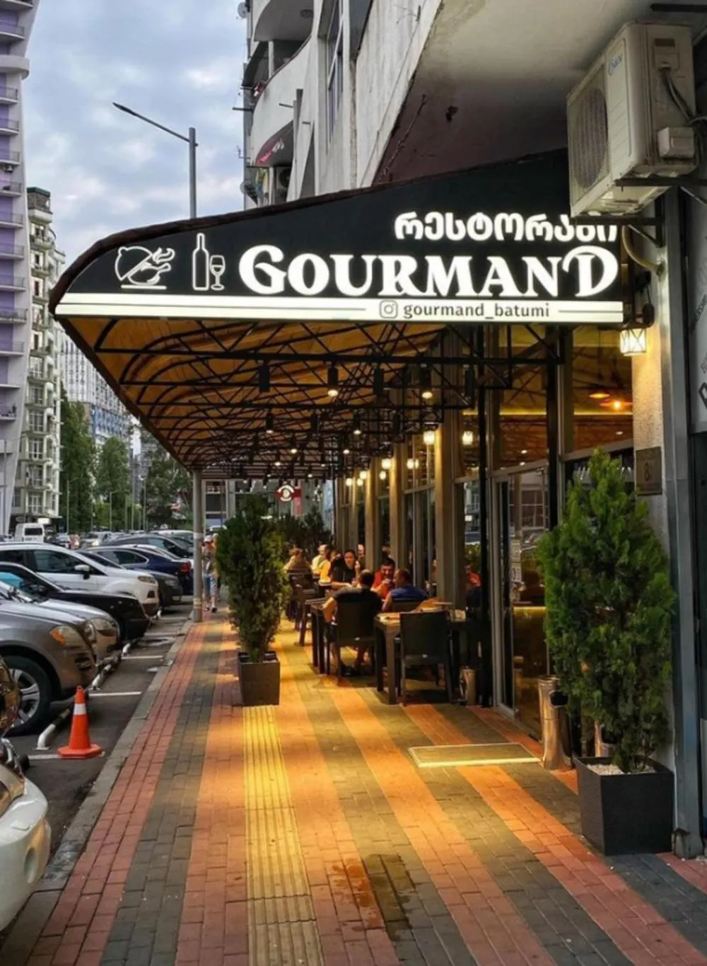 Restaurant/places to eat in Batumi Luxury Resort & Sea View Aparthotel