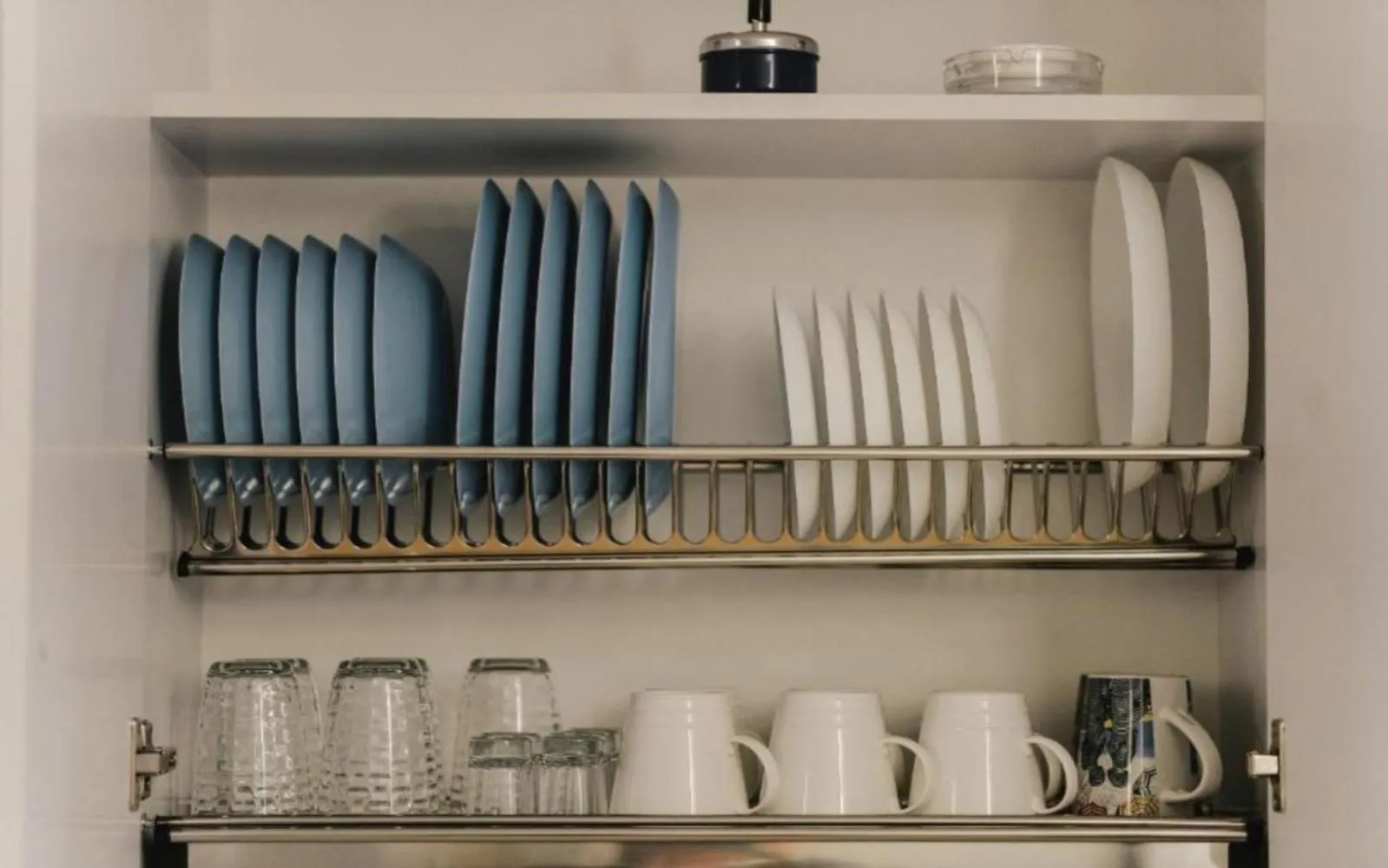 Kitchen or kitchenette in Batumi Luxury Resort & Sea View Aparthotel