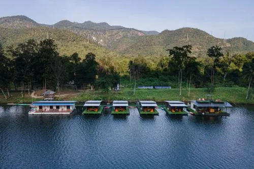 Phu Naphat Resort