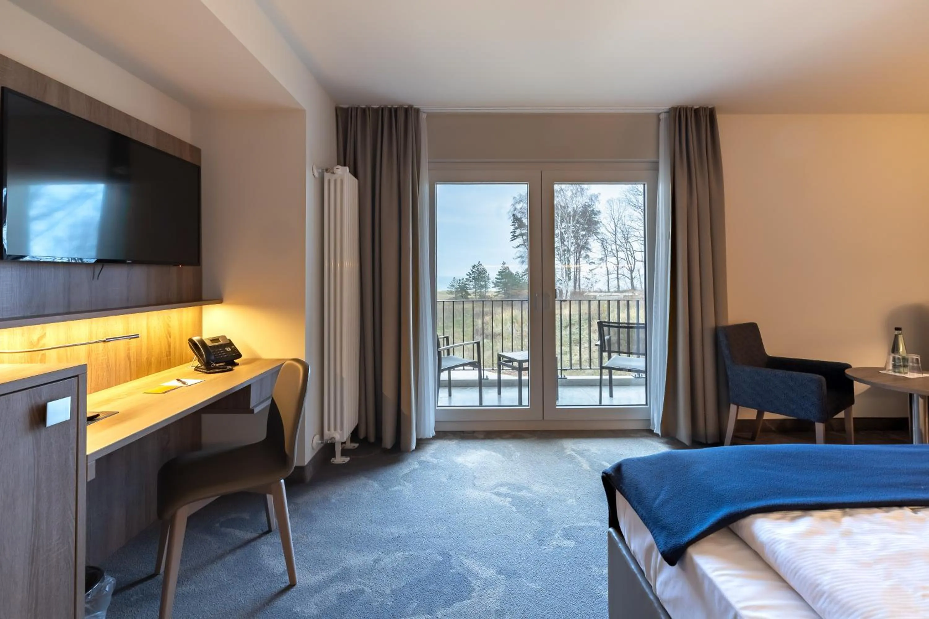 Double Room with Sea View incl. 1 massage and 2 group courses per person in Santé Royale Rügen Resort