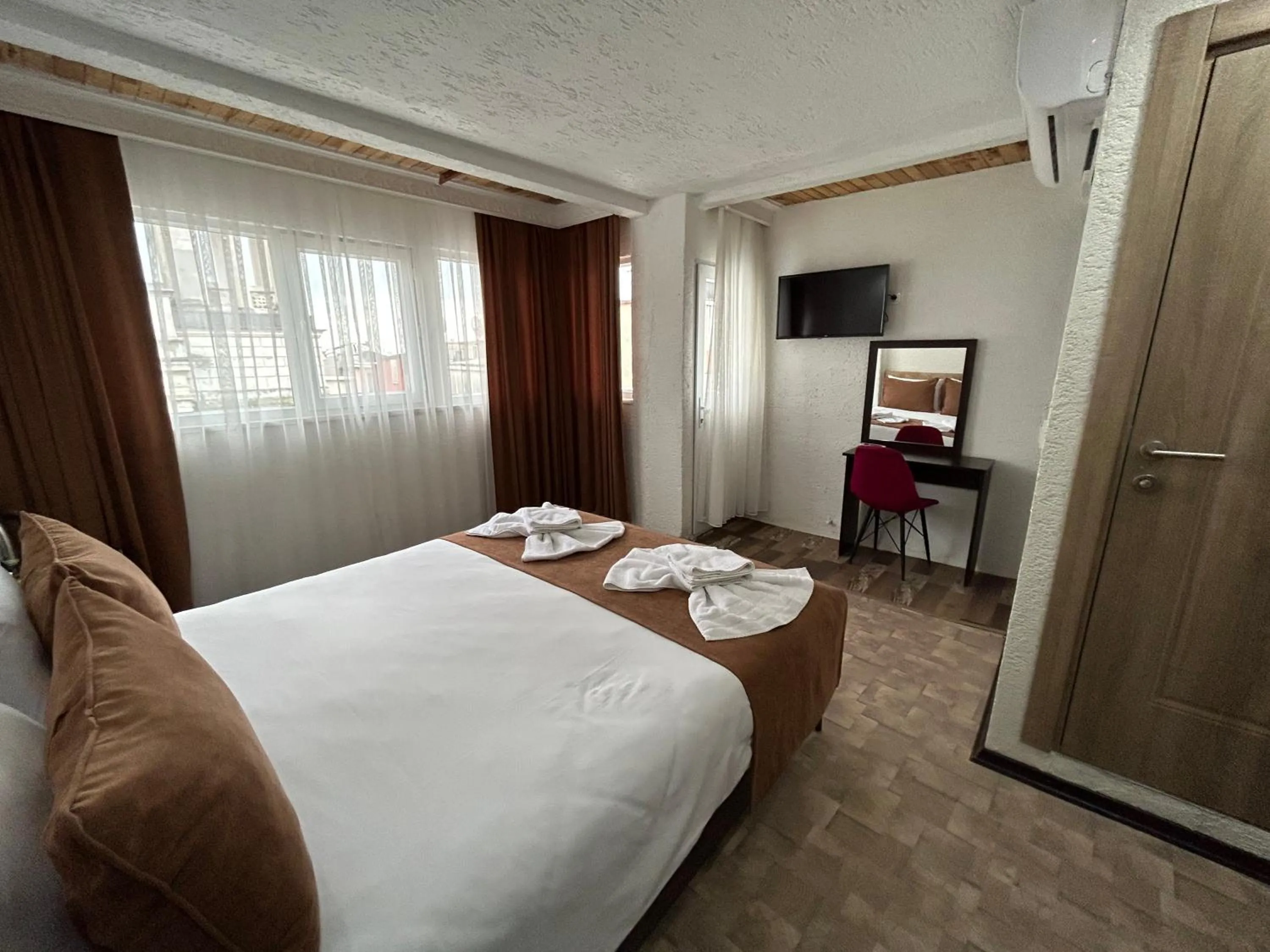 Bed in HOTEL GLOBAL 2022