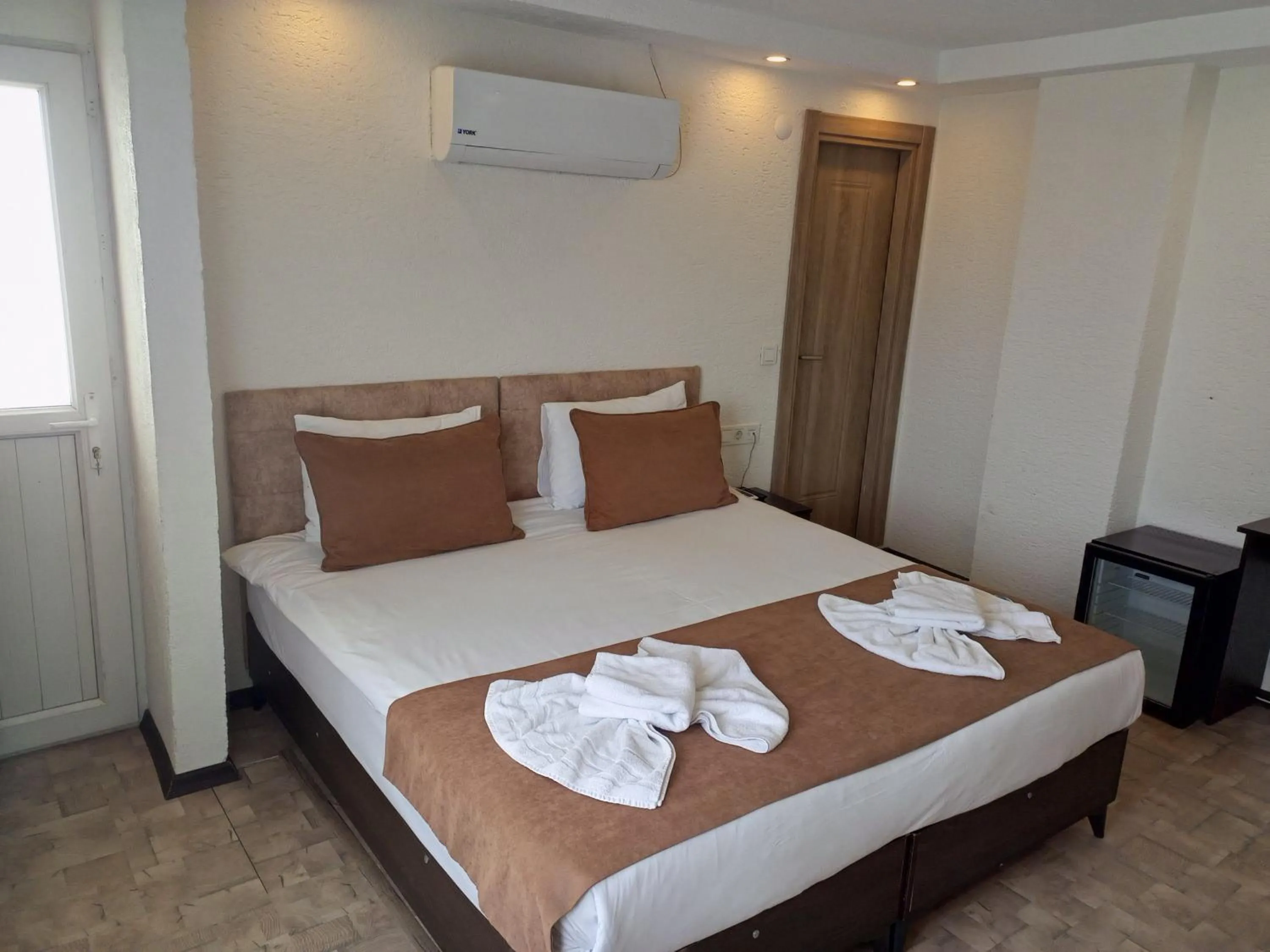 Bed in HOTEL GLOBAL 2022