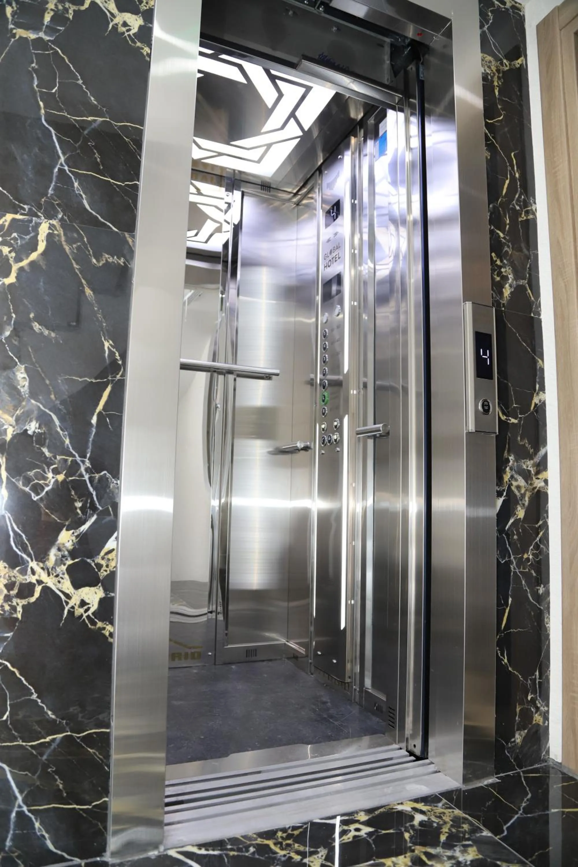 On site in HOTEL GLOBAL 2022